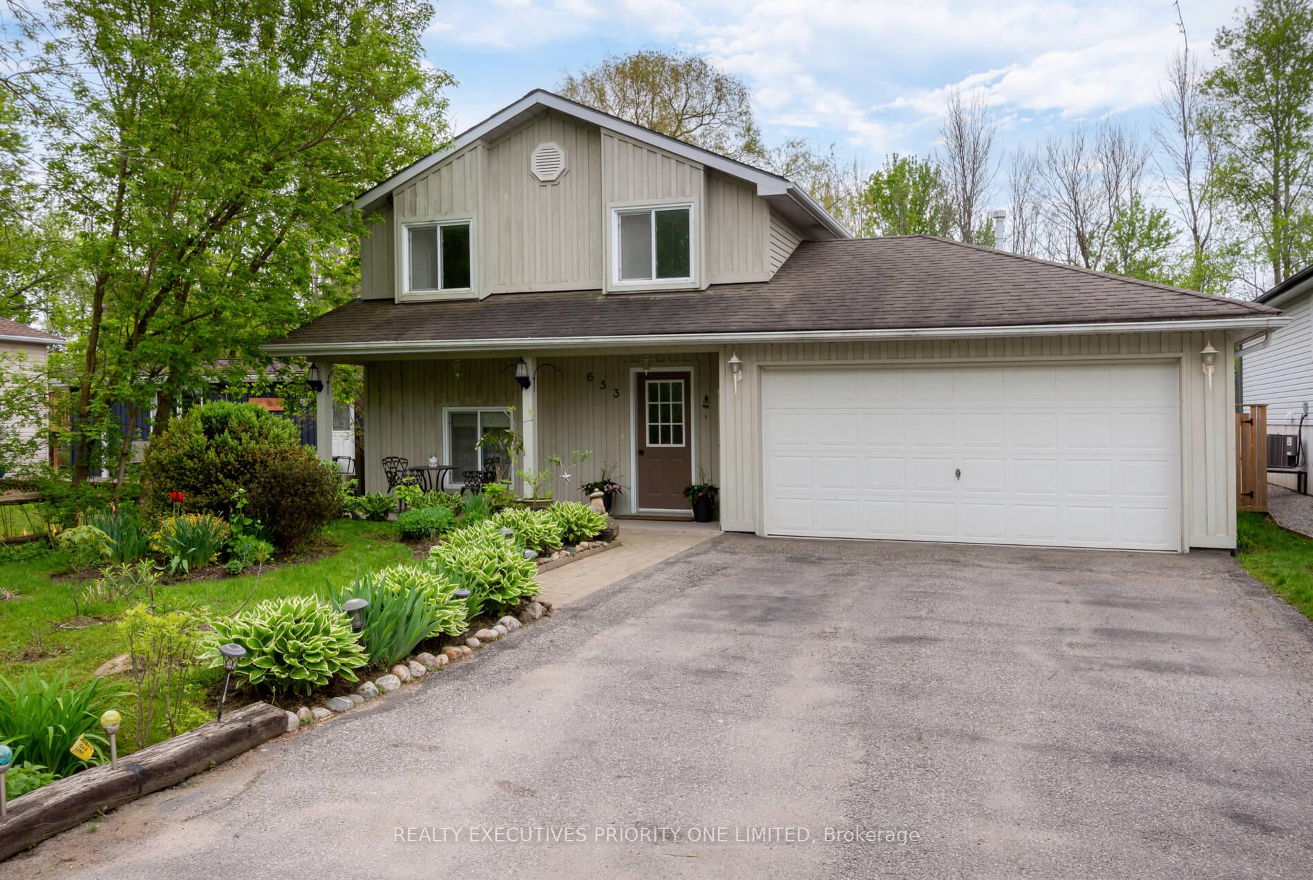 Photo 1 of 653 Chestnut Street, Innisfil, Rural Innisfil — HOMEH