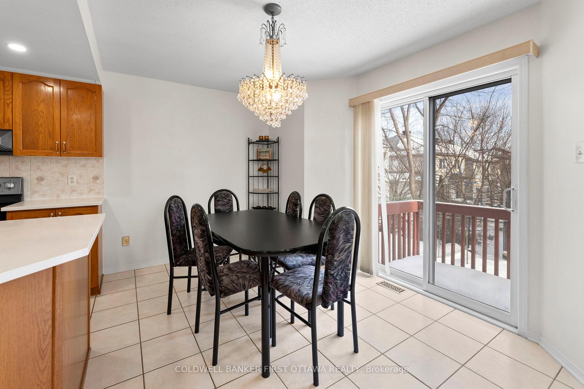Photo 8 of 152 Flamborough Way, Ottawa, Kanata - Morgan's Grant/South March — HOMEH