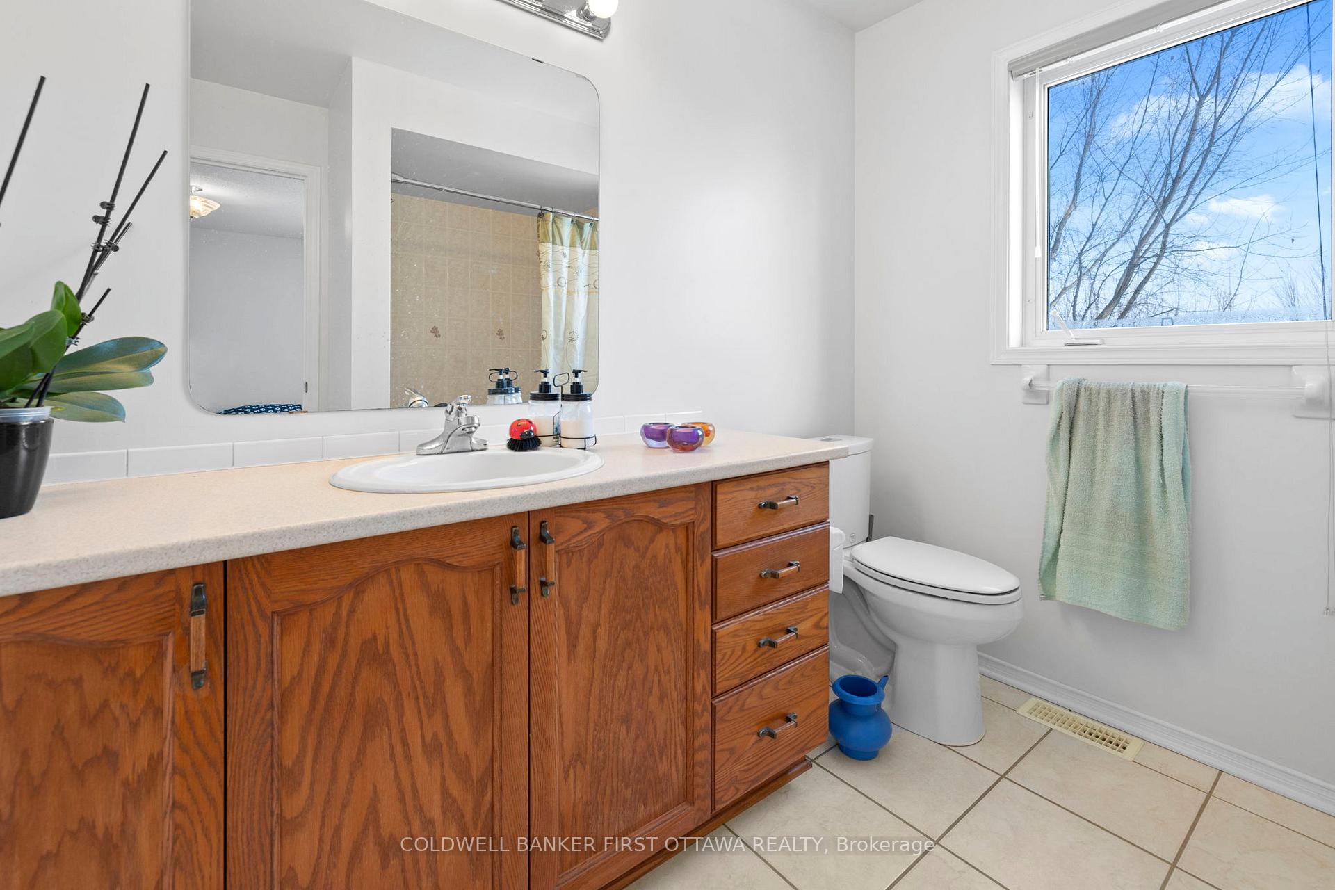 Photo 20 of 152 Flamborough Way, Ottawa, Kanata - Morgan's Grant/South March — HOMEH