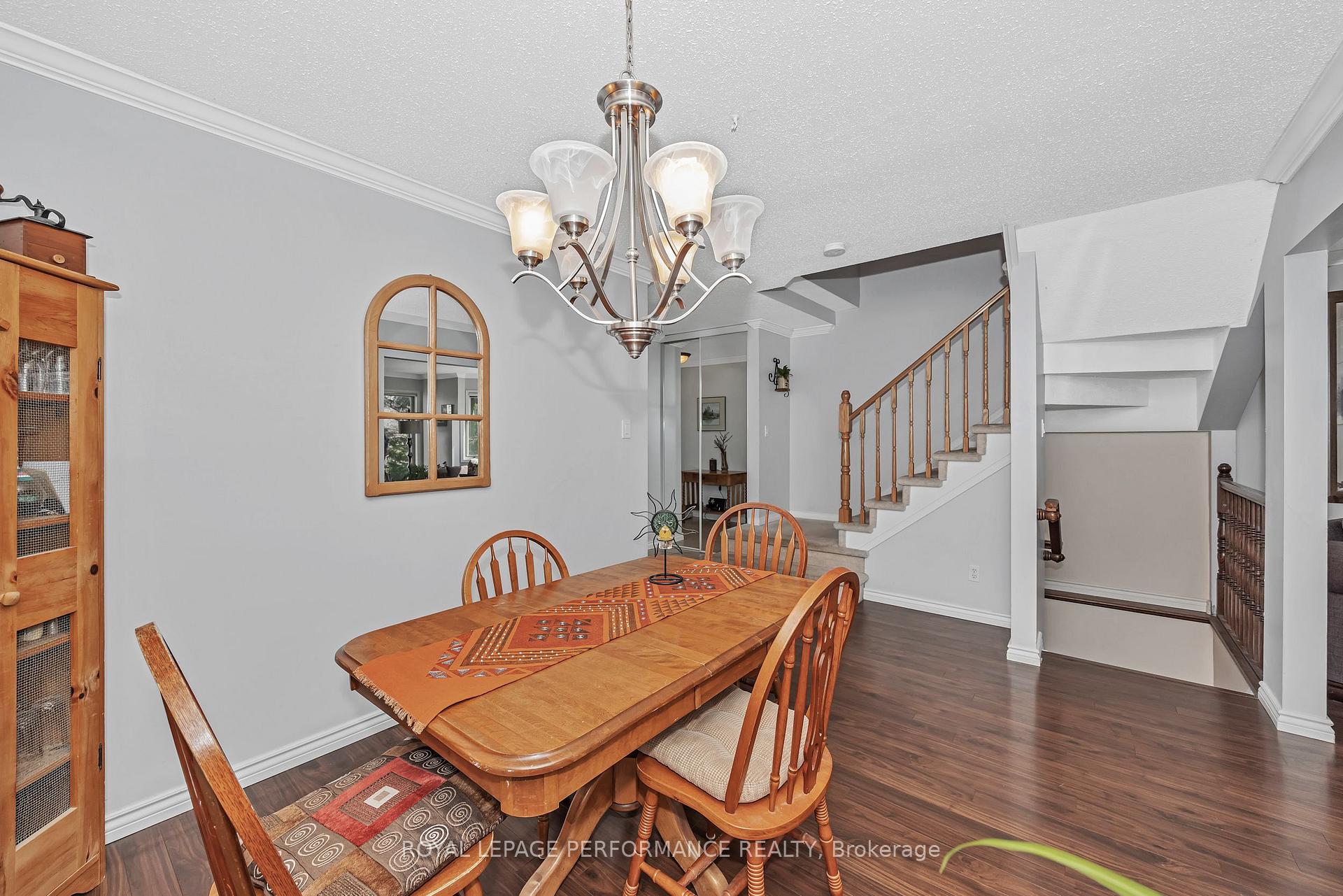 Photo 7 of 47 Birchbank Crescent, Ottawa, Kanata - Bridlewood — HOMEH