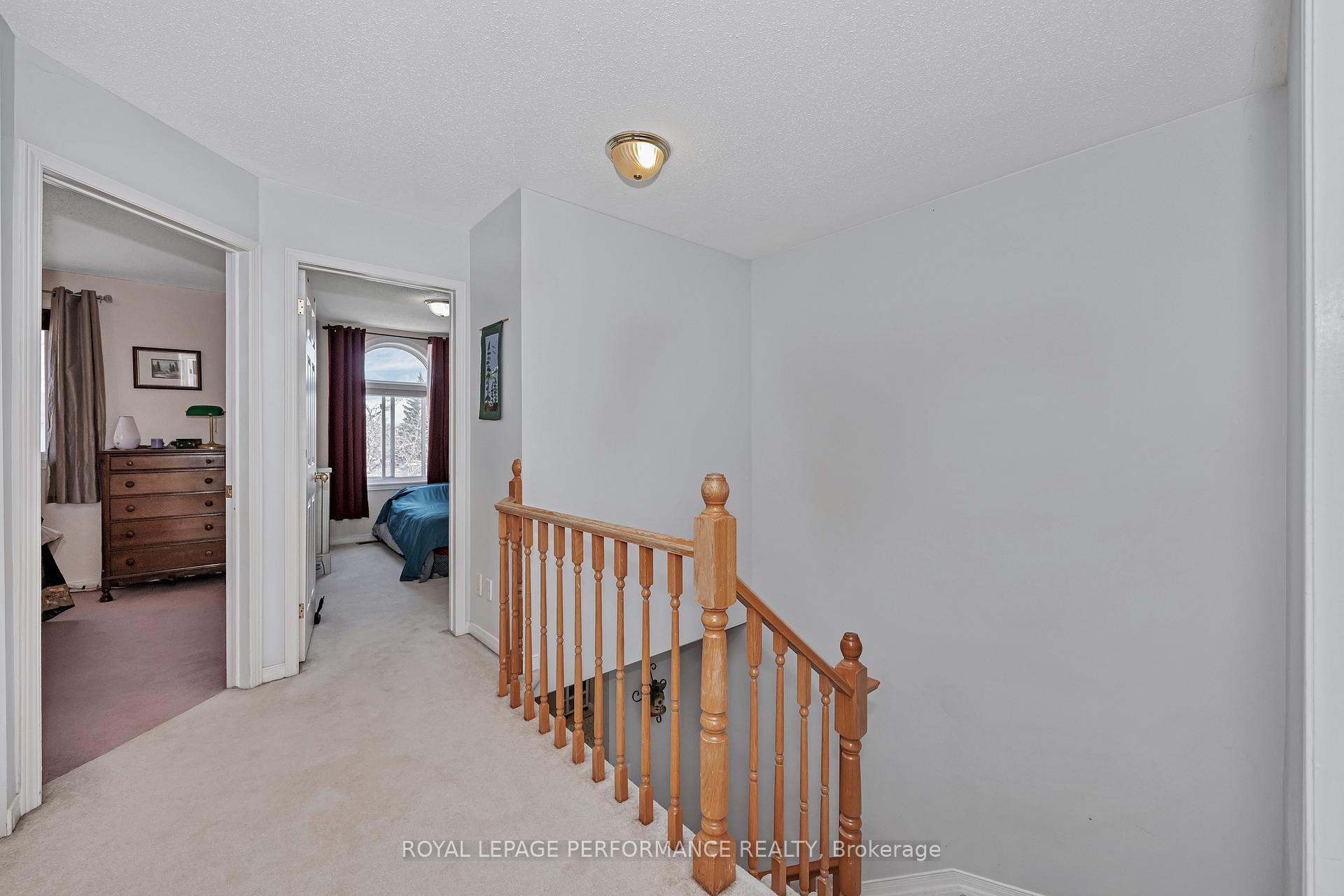 Photo 19 of 47 Birchbank Crescent, Ottawa, Kanata - Bridlewood — HOMEH