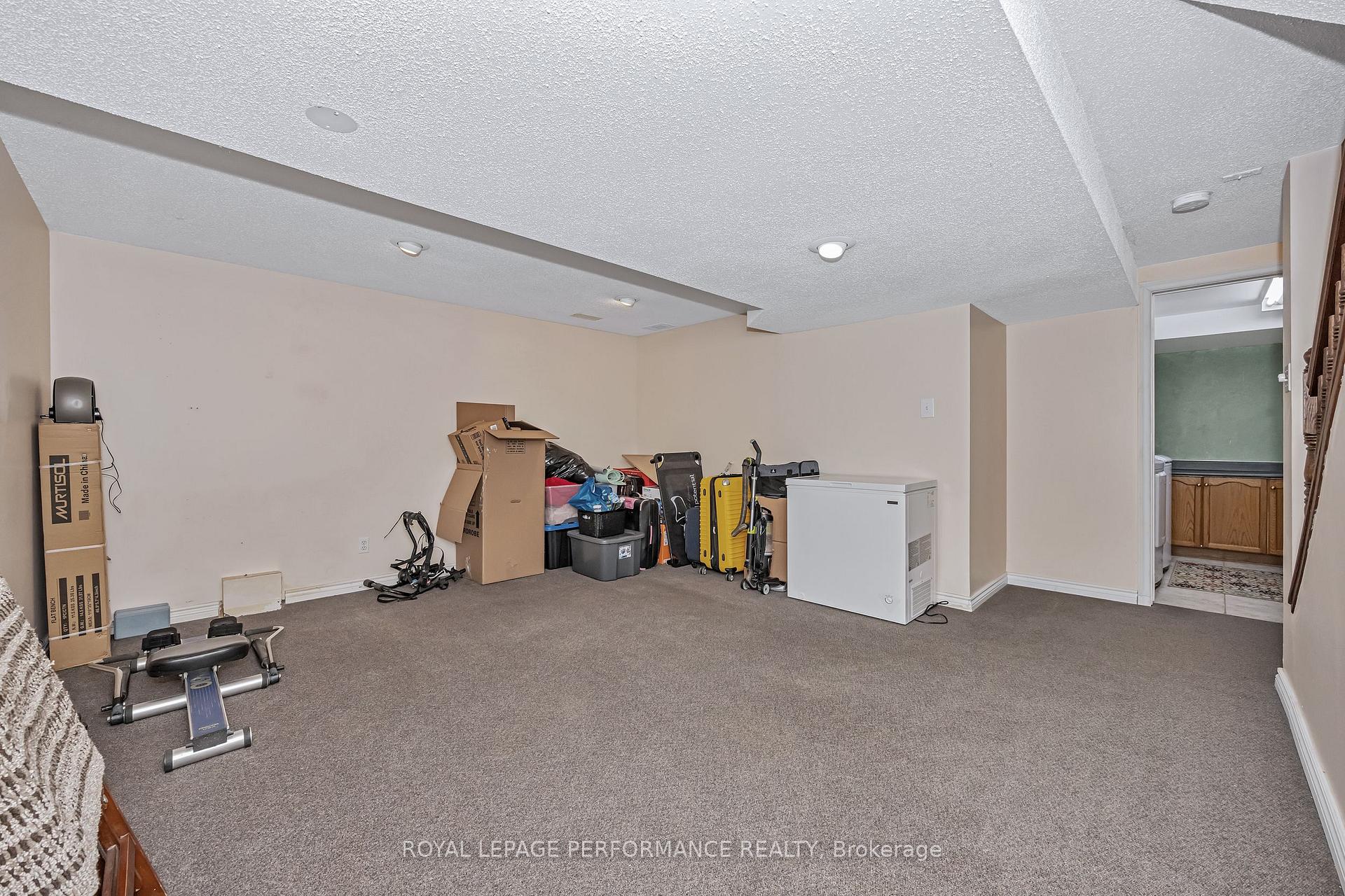 Photo 29 of 47 Birchbank Crescent, Ottawa, Kanata - Bridlewood — HOMEH