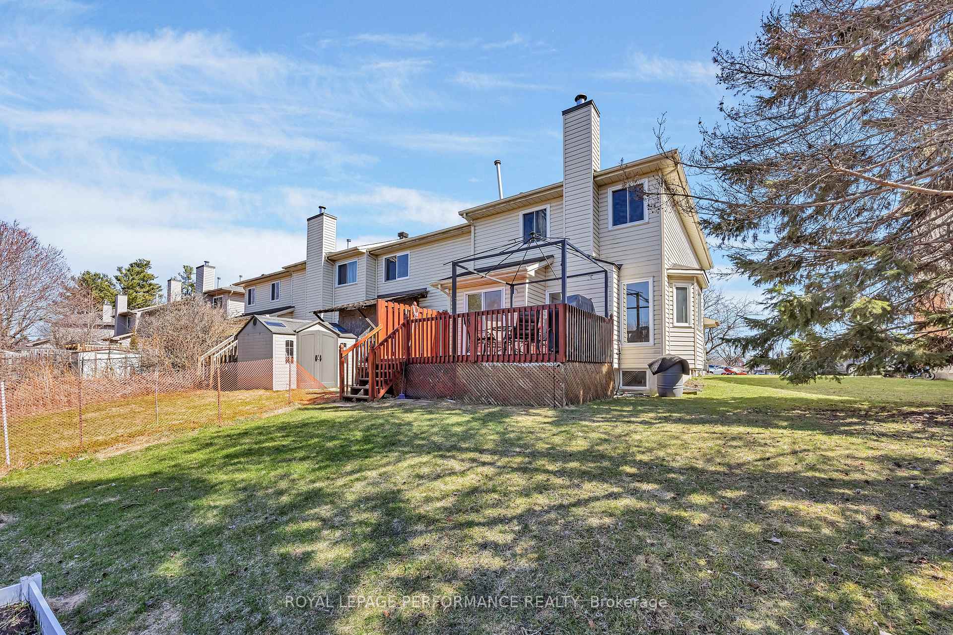 Photo 37 of 47 Birchbank Crescent, Ottawa, Kanata - Bridlewood — HOMEH
