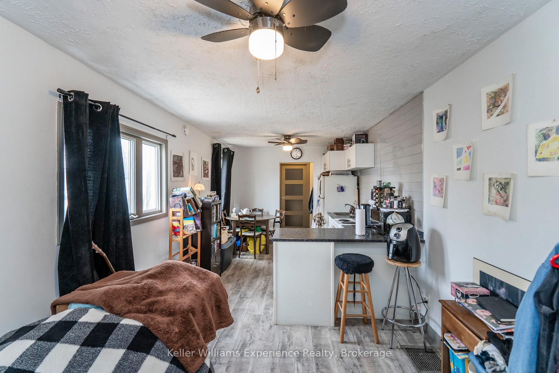Photo 27 of 361 Third Street, Midland — HOMEH