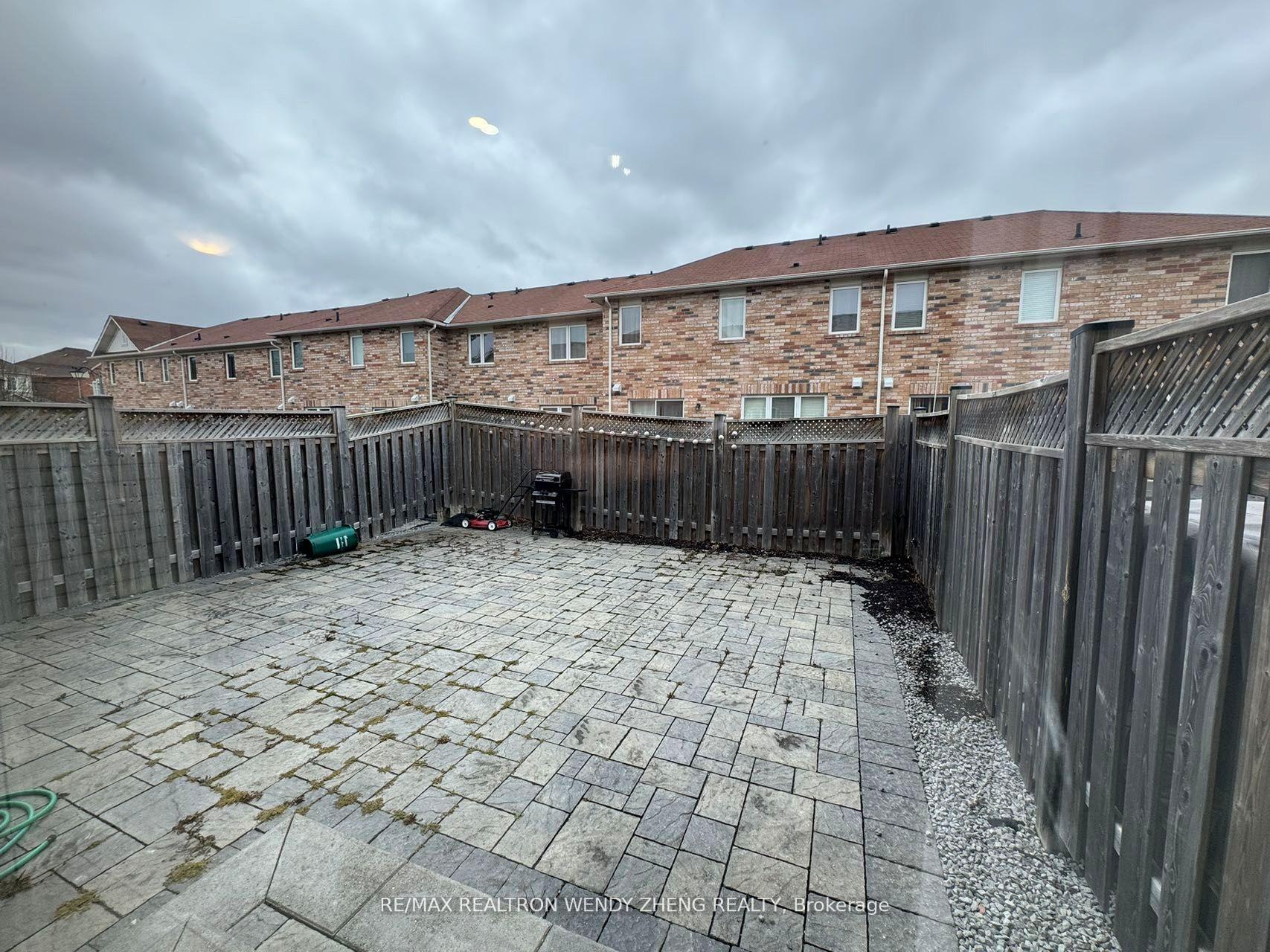 Photo 23 of 8 Stoots Street, Markham, Wismer — HOMEH