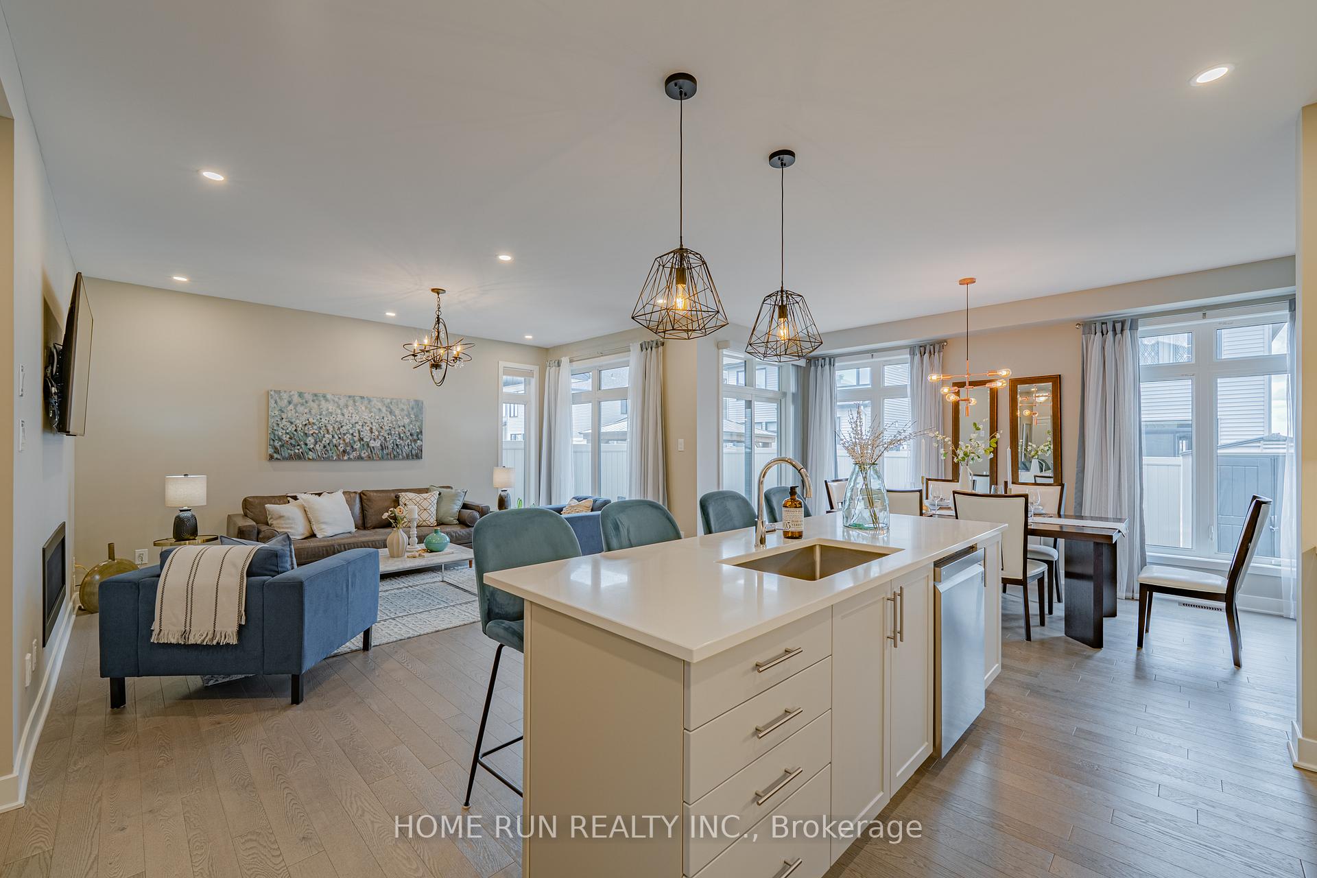 Photo 13 of 44 Thunderbolt Street, Ottawa, Kanata - Emerald Meadows/Trailwest — HOMEH