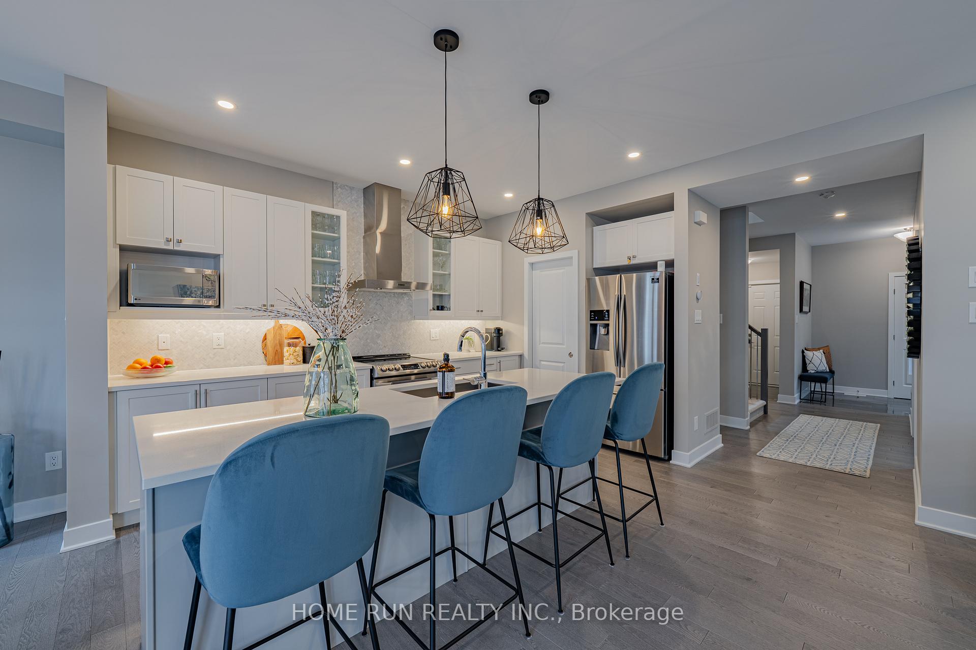 Photo 15 of 44 Thunderbolt Street, Ottawa, Kanata - Emerald Meadows/Trailwest — HOMEH