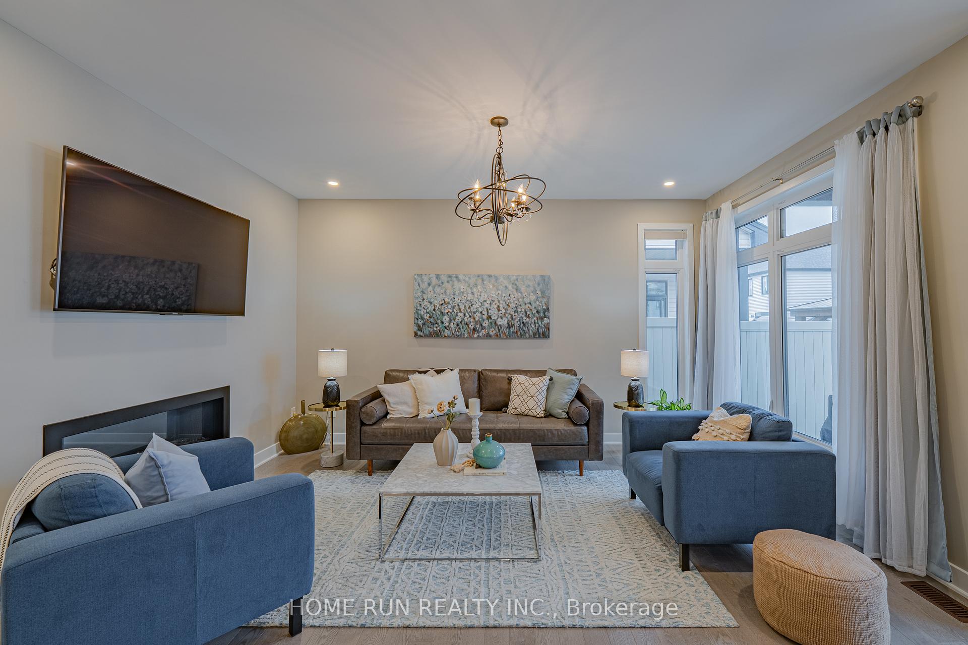 Photo 17 of 44 Thunderbolt Street, Ottawa, Kanata - Emerald Meadows/Trailwest — HOMEH