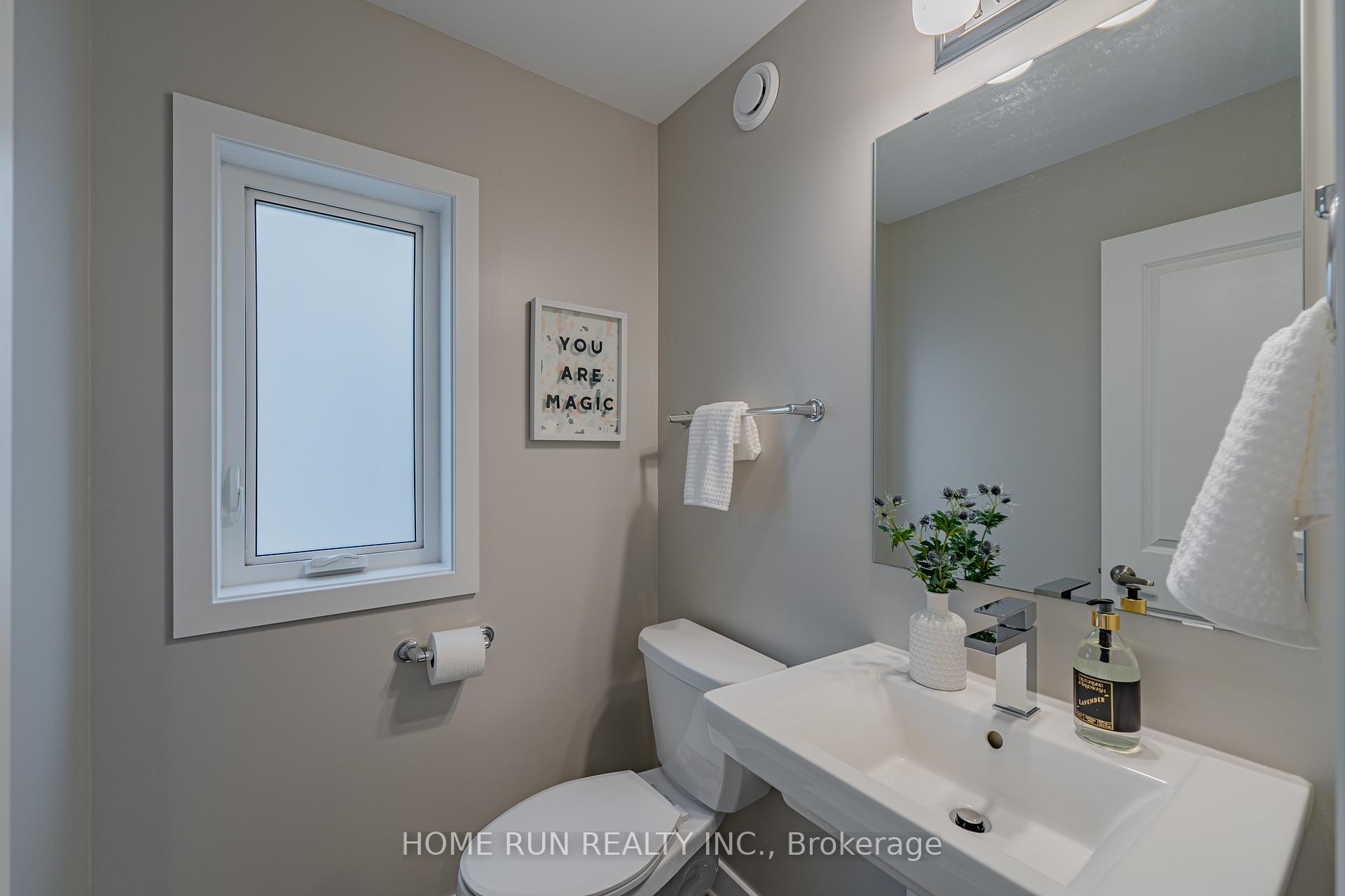 Photo 25 of 44 Thunderbolt Street, Ottawa, Kanata - Emerald Meadows/Trailwest — HOMEH