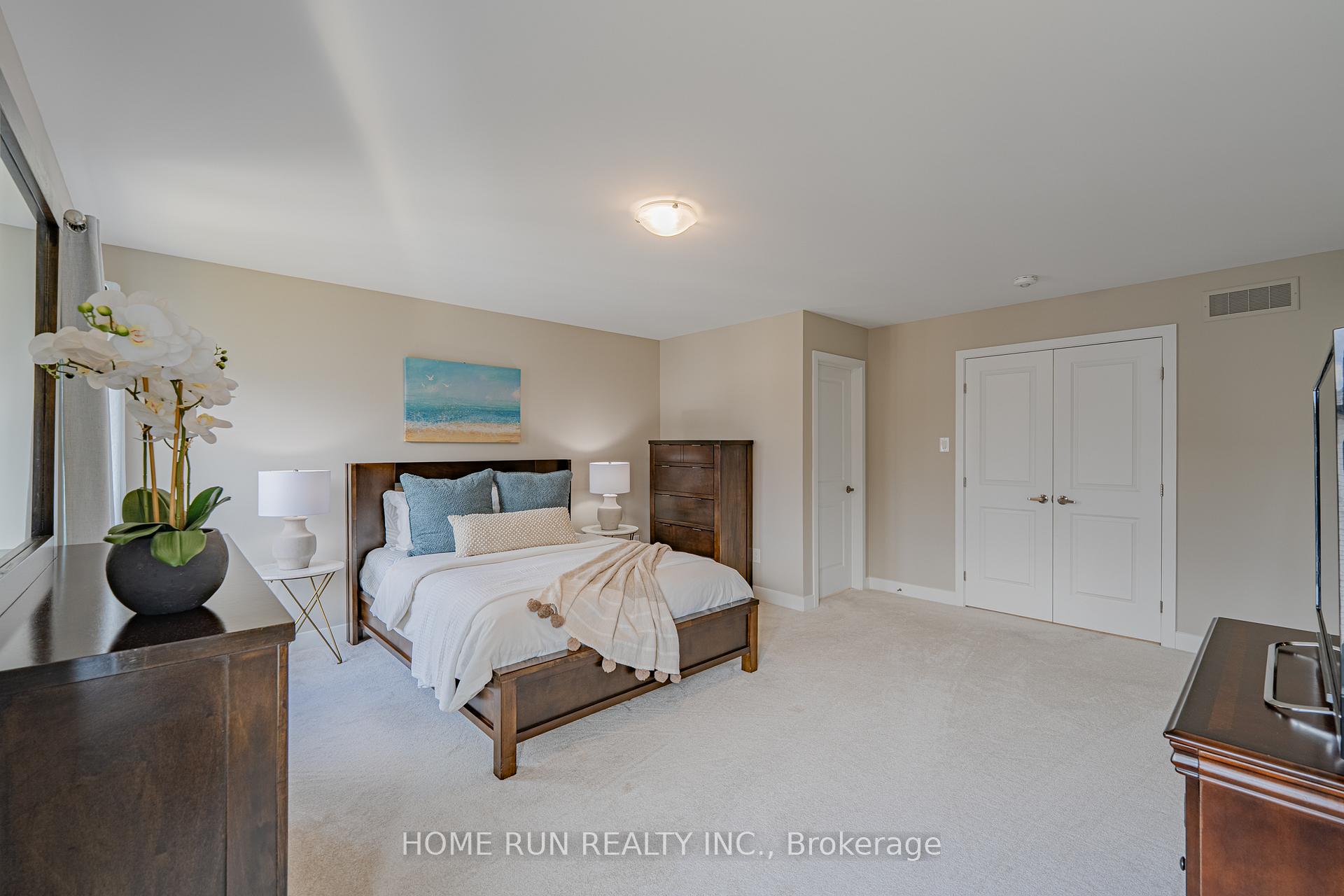 Photo 31 of 44 Thunderbolt Street, Ottawa, Kanata - Emerald Meadows/Trailwest — HOMEH