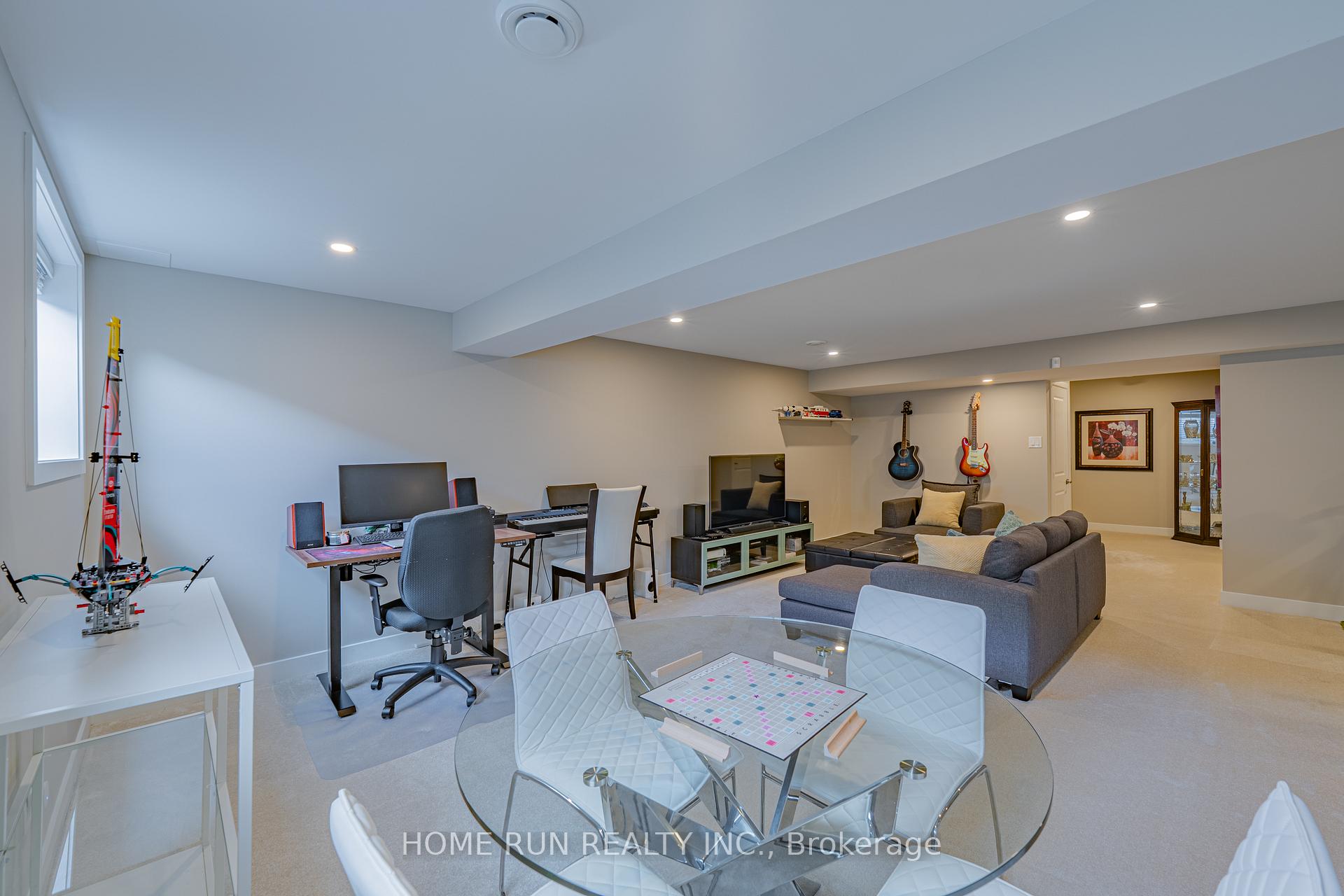 Photo 49 of 44 Thunderbolt Street, Ottawa, Kanata - Emerald Meadows/Trailwest — HOMEH