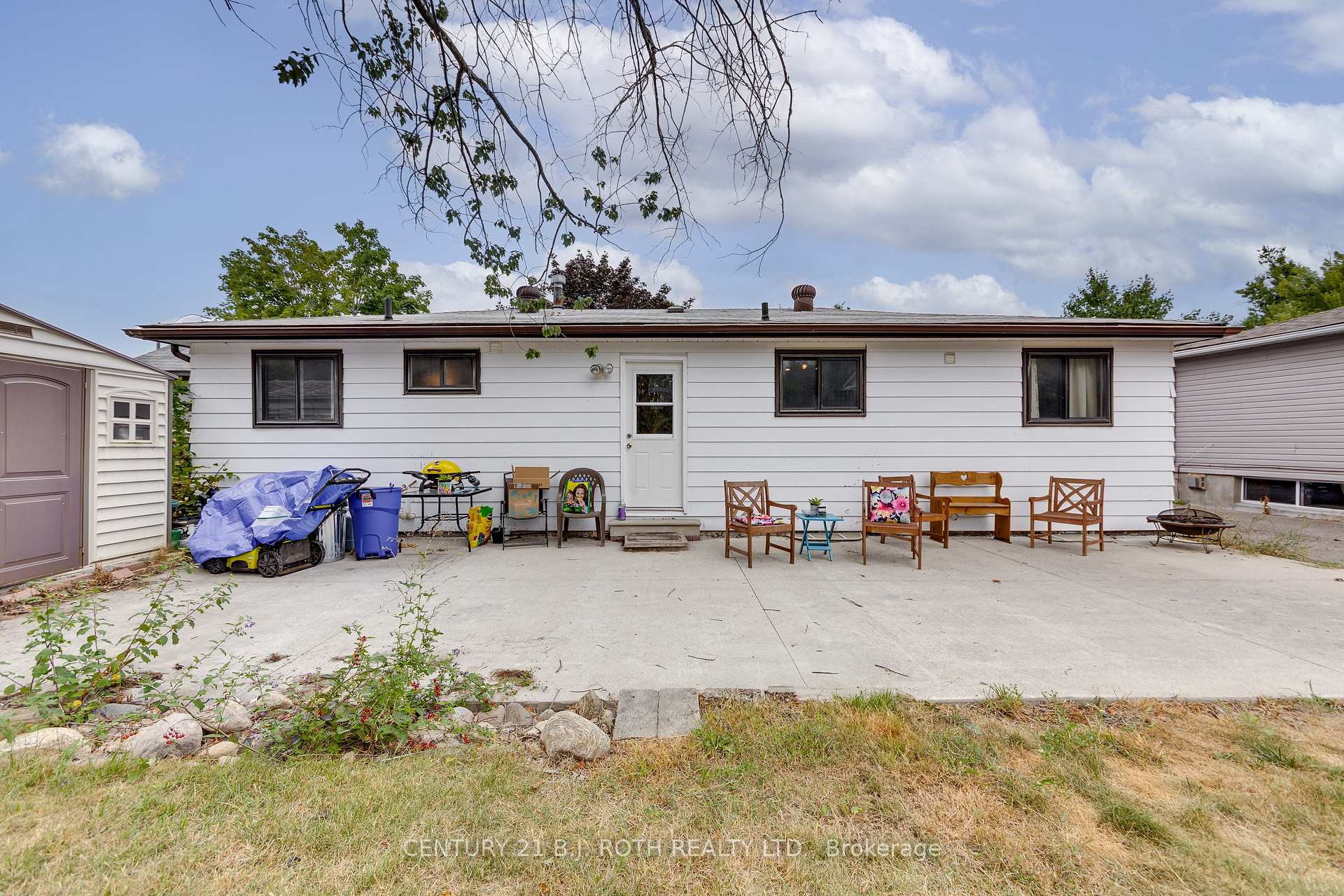 Photo 7 of 997 Glen Bogie Crescent, Midland — HOMEH