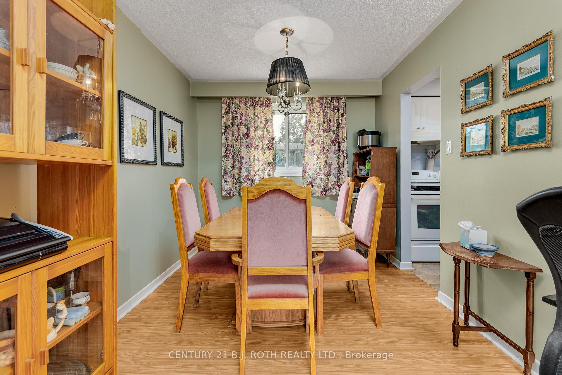 Photo 15 of 997 Glen Bogie Crescent, Midland — HOMEH