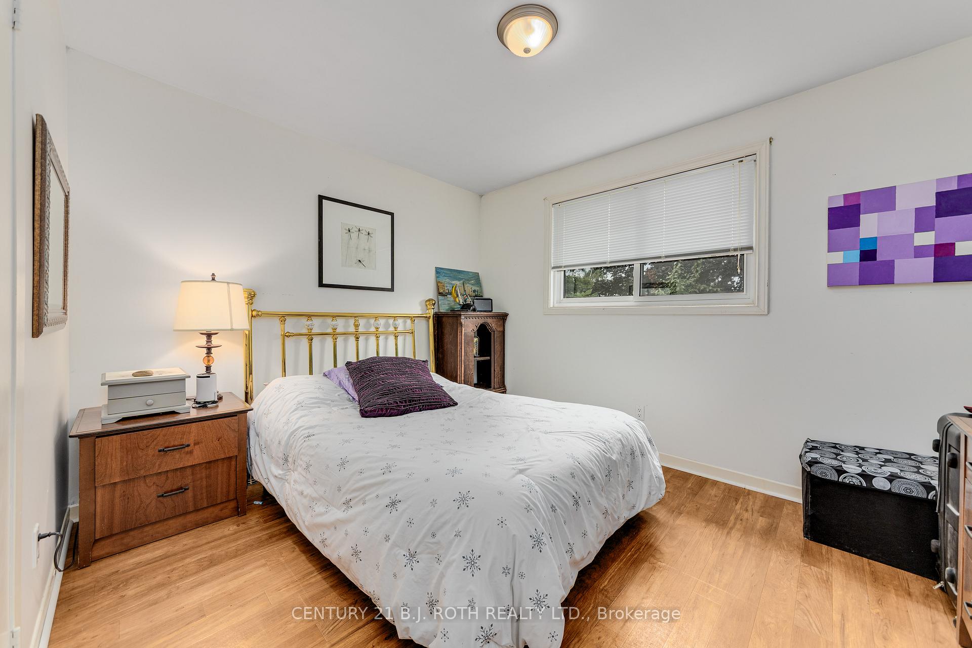 Photo 23 of 997 Glen Bogie Crescent, Midland — HOMEH