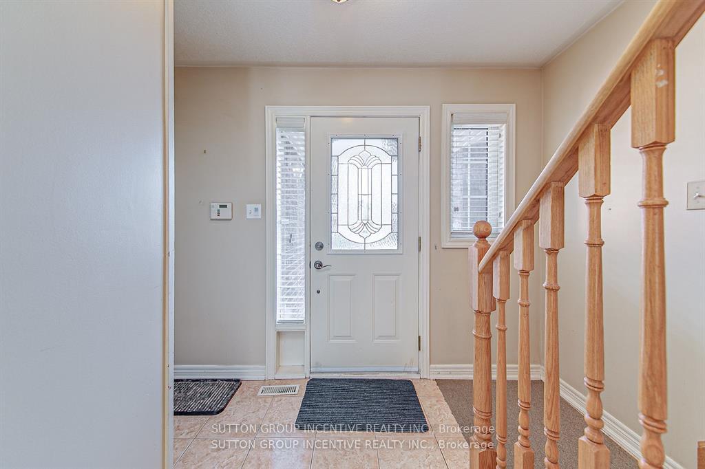 Photo 3 of 2318 Warrington Way, Innisfil, Alcona — HOMEH