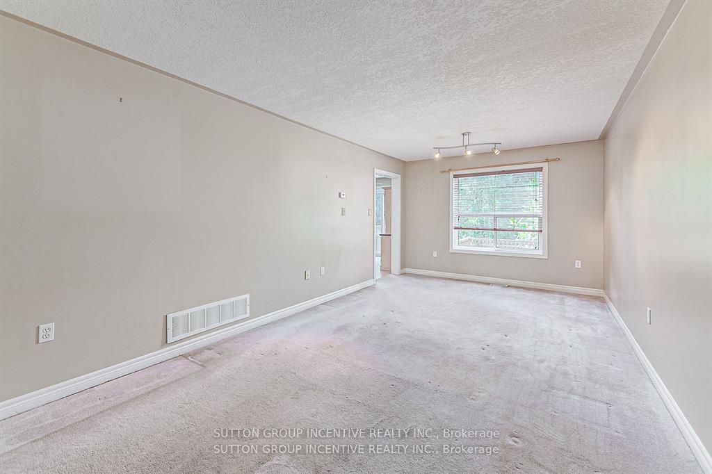 Photo 13 of 2318 Warrington Way, Innisfil, Alcona — HOMEH