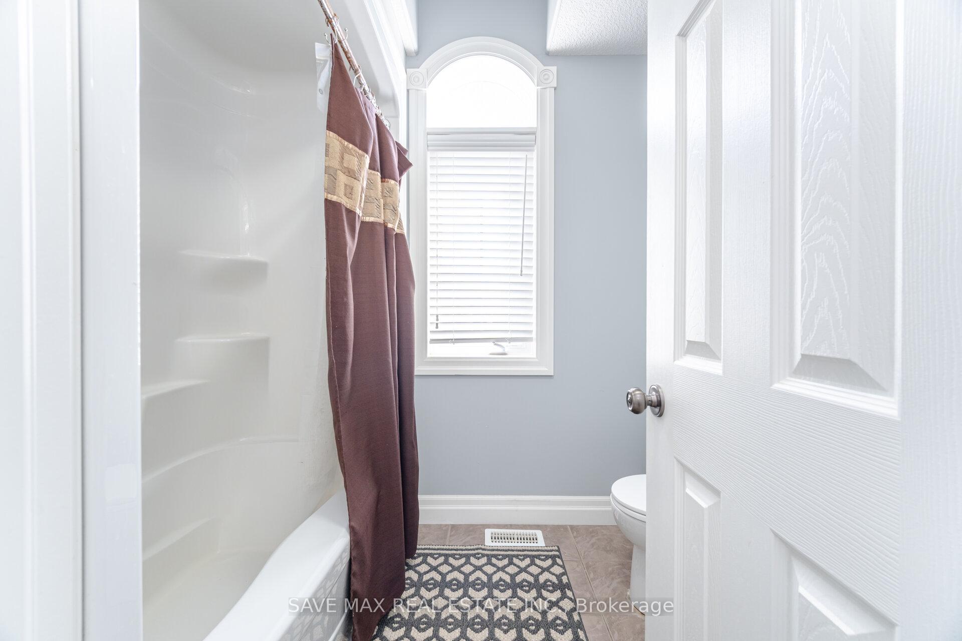 Photo 24 of 334 Zeller Drive, Kitchener, Grand River South — HOMEH