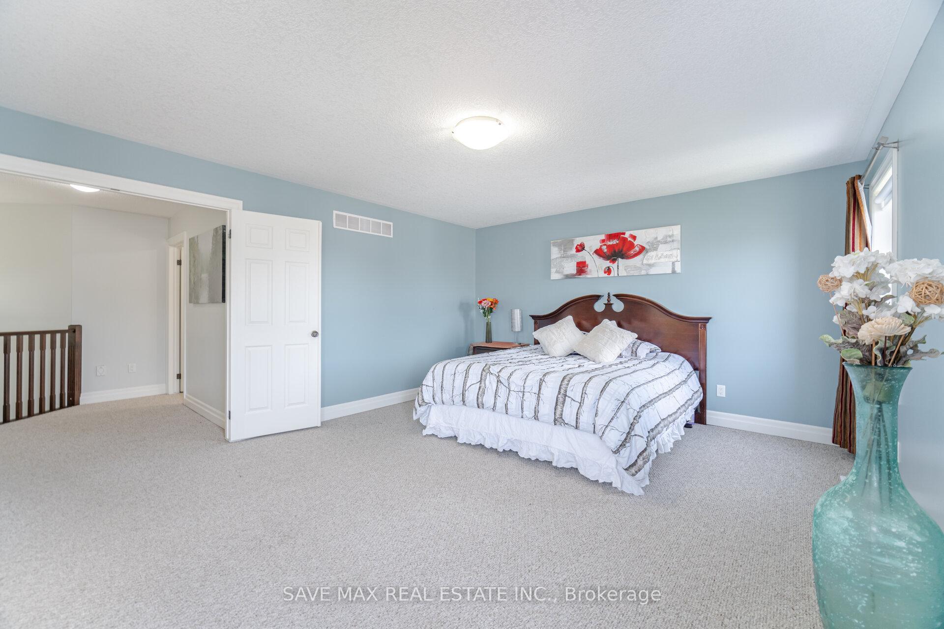 Photo 27 of 334 Zeller Drive, Kitchener, Grand River South — HOMEH