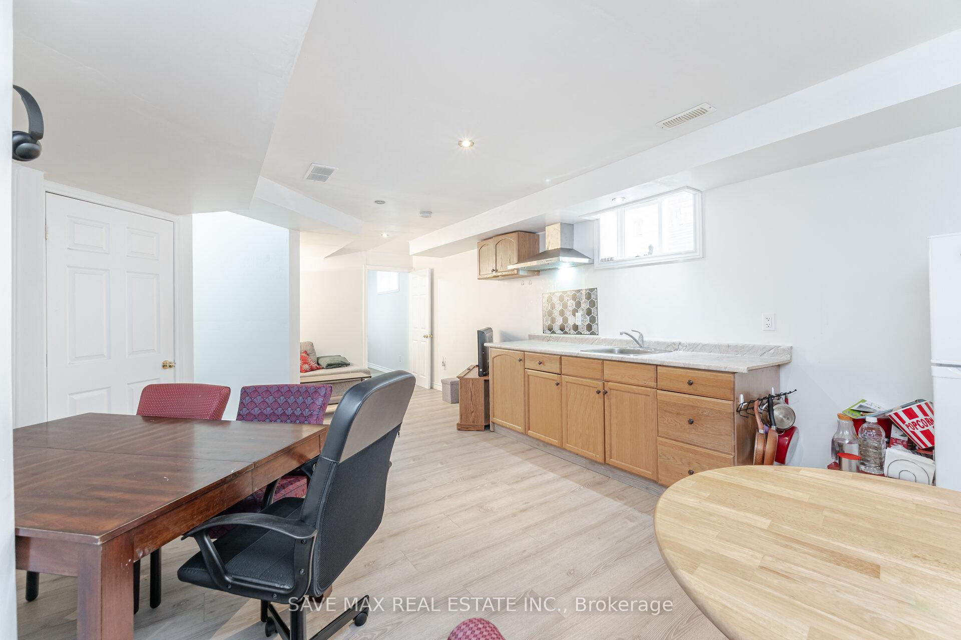 Photo 37 of 334 Zeller Drive, Kitchener, Grand River South — HOMEH