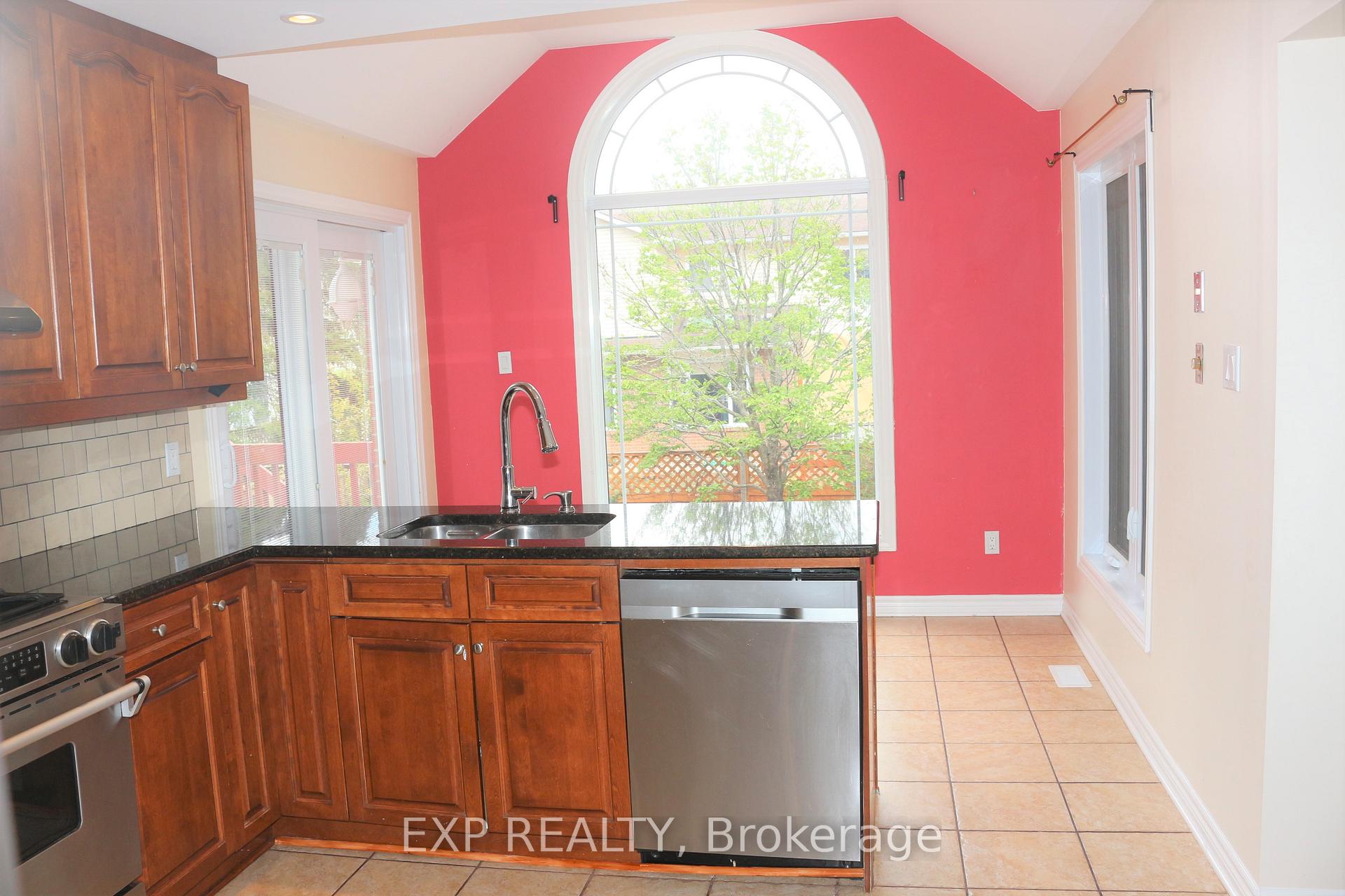 Photo 11 of 159 Palomino Drive, Ottawa, Kanata - Bridlewood — HOMEH