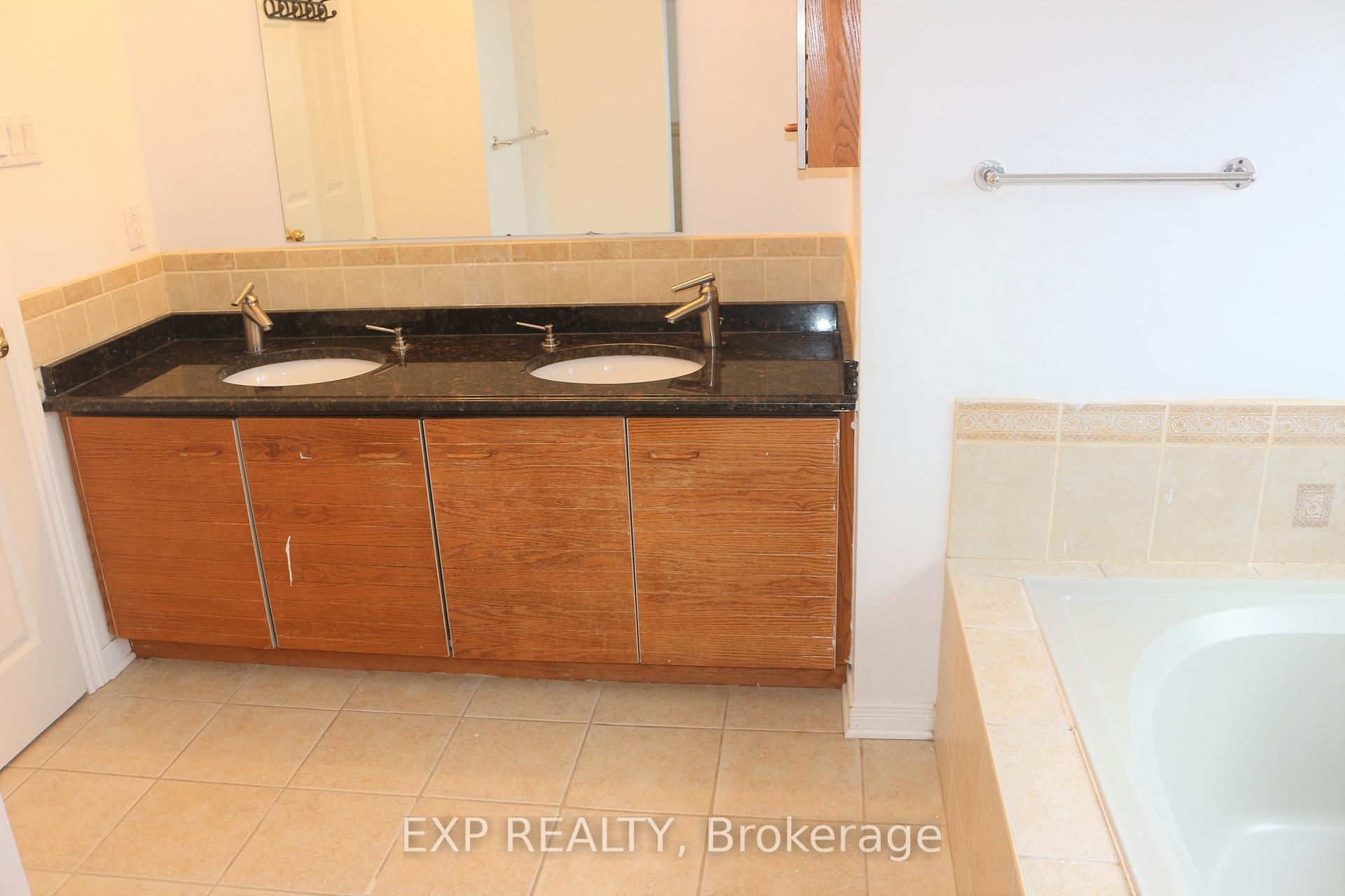 Photo 24 of 159 Palomino Drive, Ottawa, Kanata - Bridlewood — HOMEH