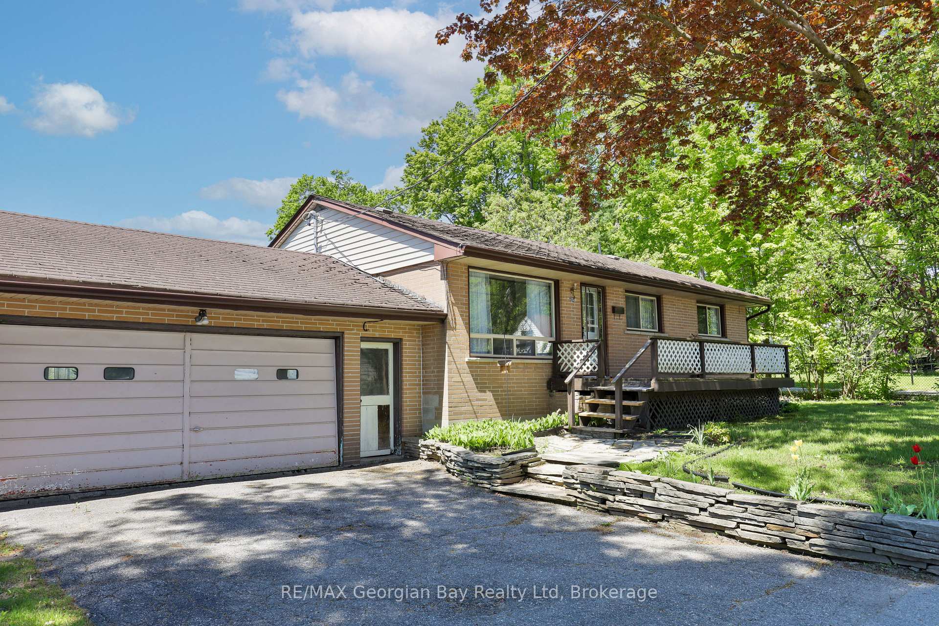 Photo 2 of 324 Norene Street, Midland — HOMEH