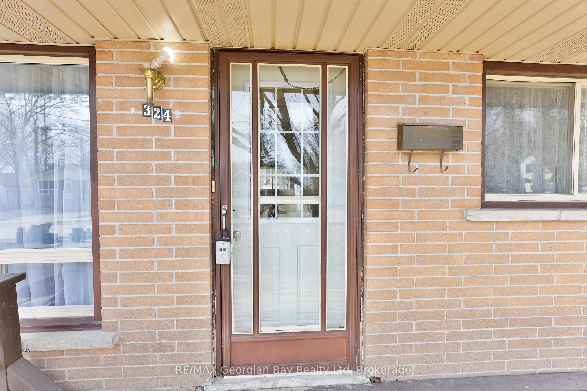 Photo 3 of 324 Norene Street, Midland — HOMEH