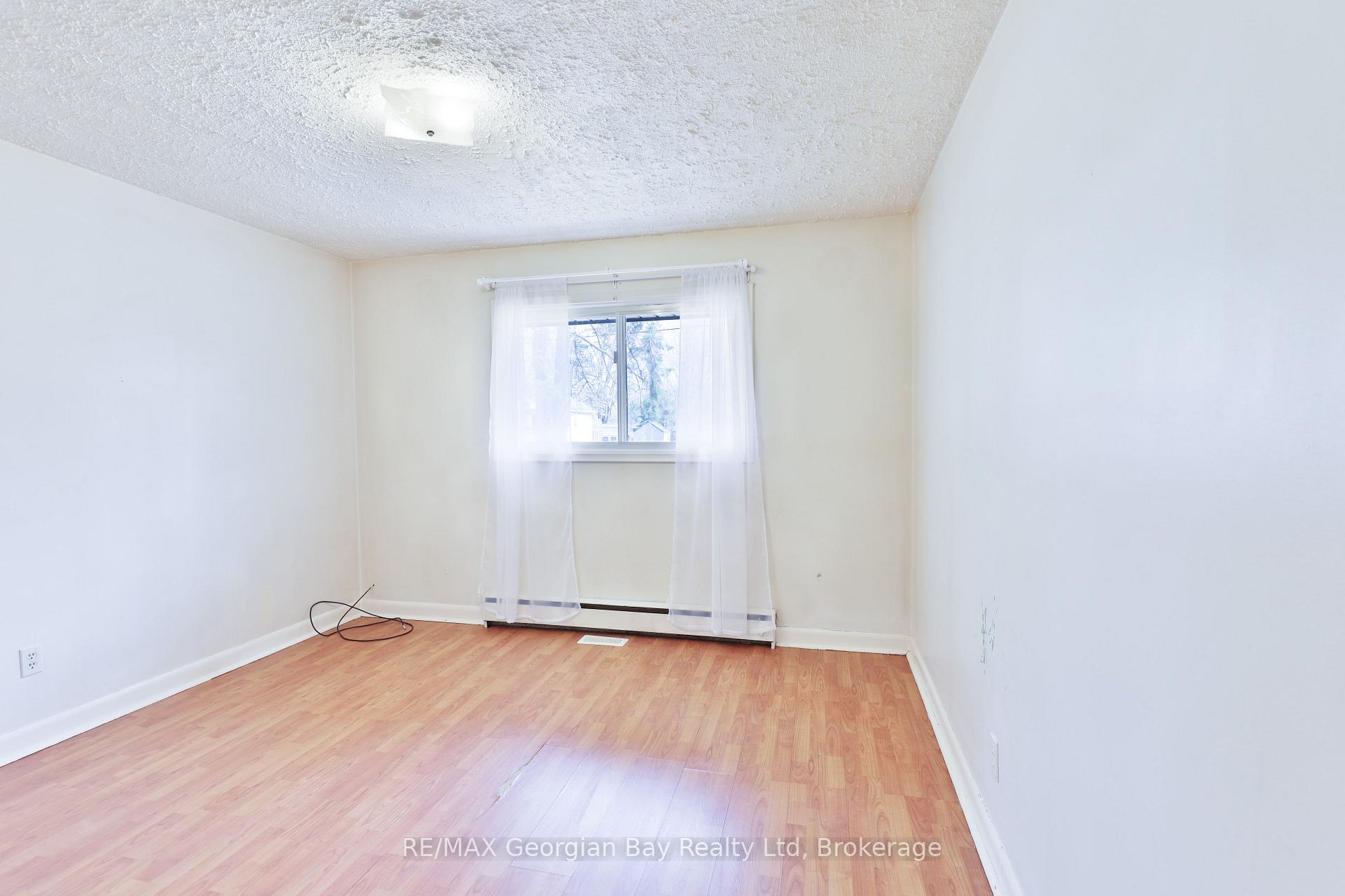Photo 13 of 324 Norene Street, Midland — HOMEH