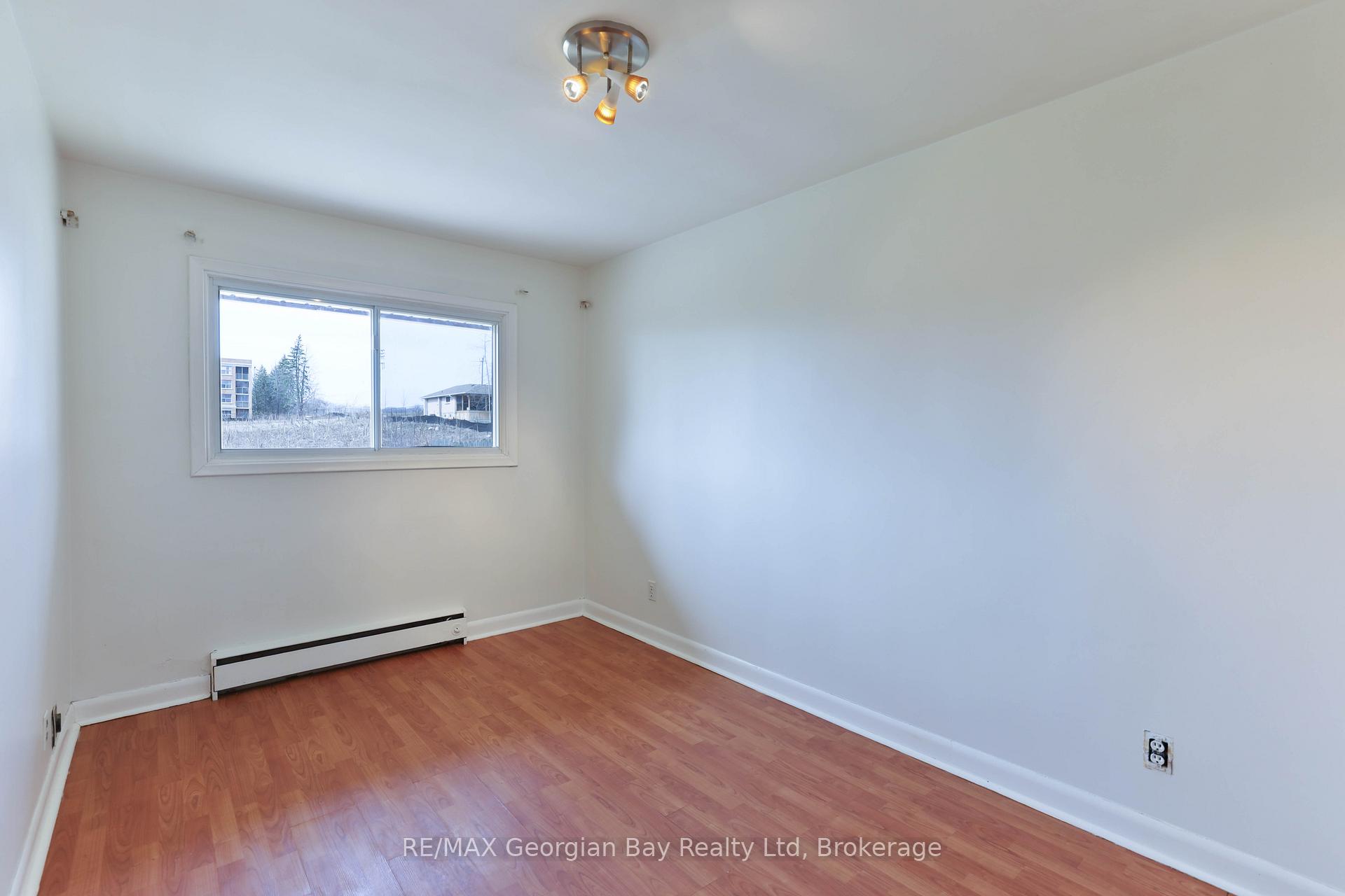 Photo 15 of 324 Norene Street, Midland — HOMEH