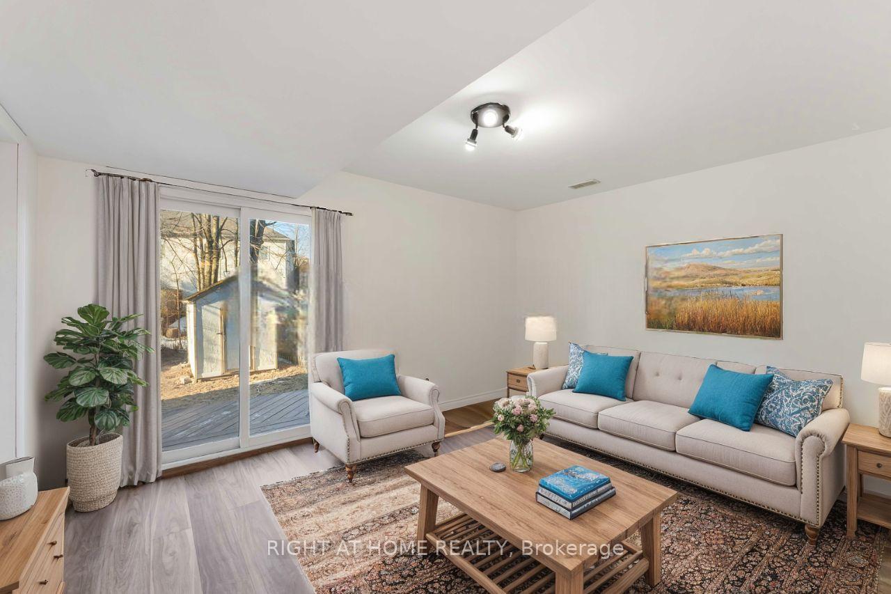 Photo 3 of 144 Glamorgan Drive, Ottawa, Kanata - Glencairn/Hazeldean — HOMEH