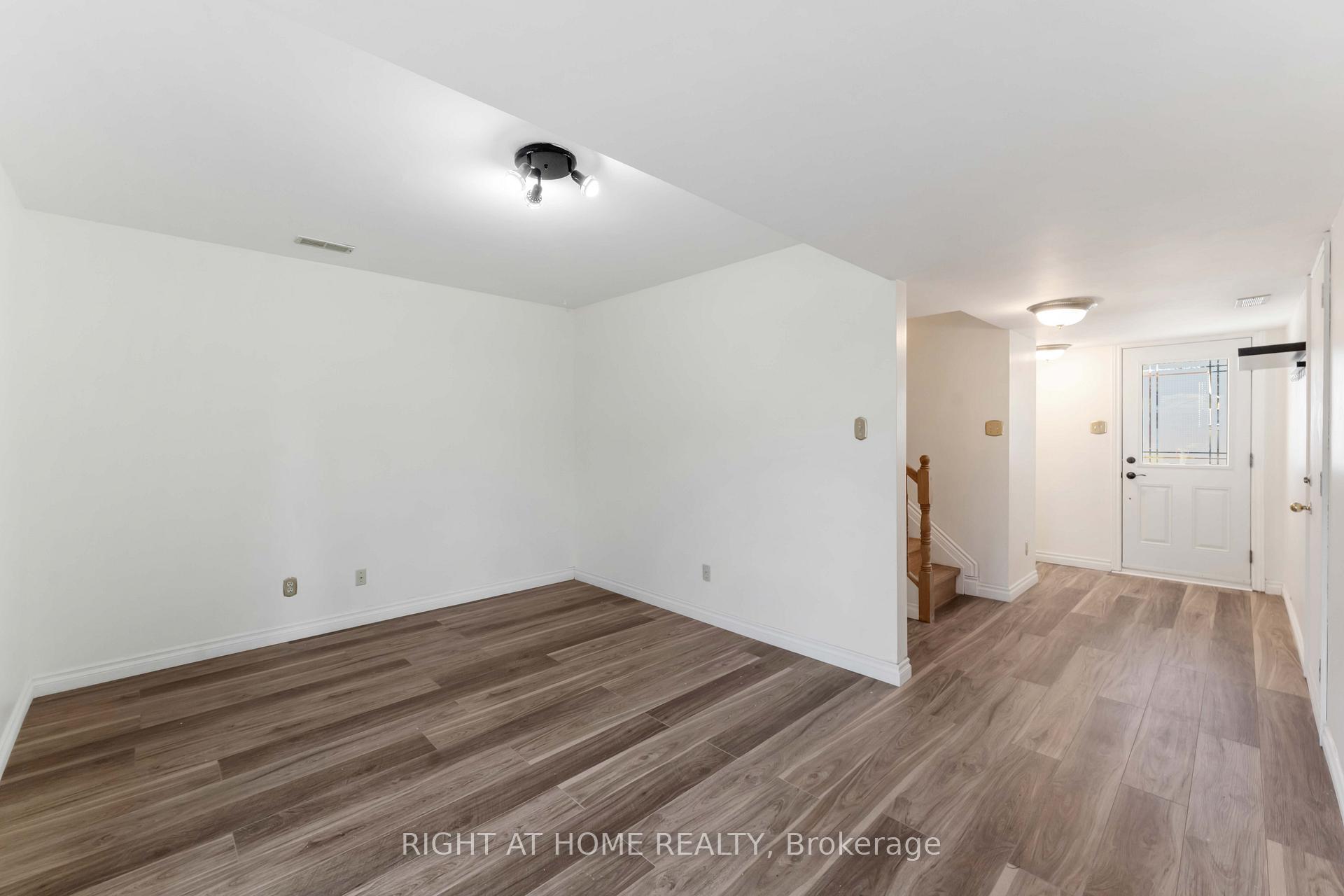 Photo 6 of 144 Glamorgan Drive, Ottawa, Kanata - Glencairn/Hazeldean — HOMEH