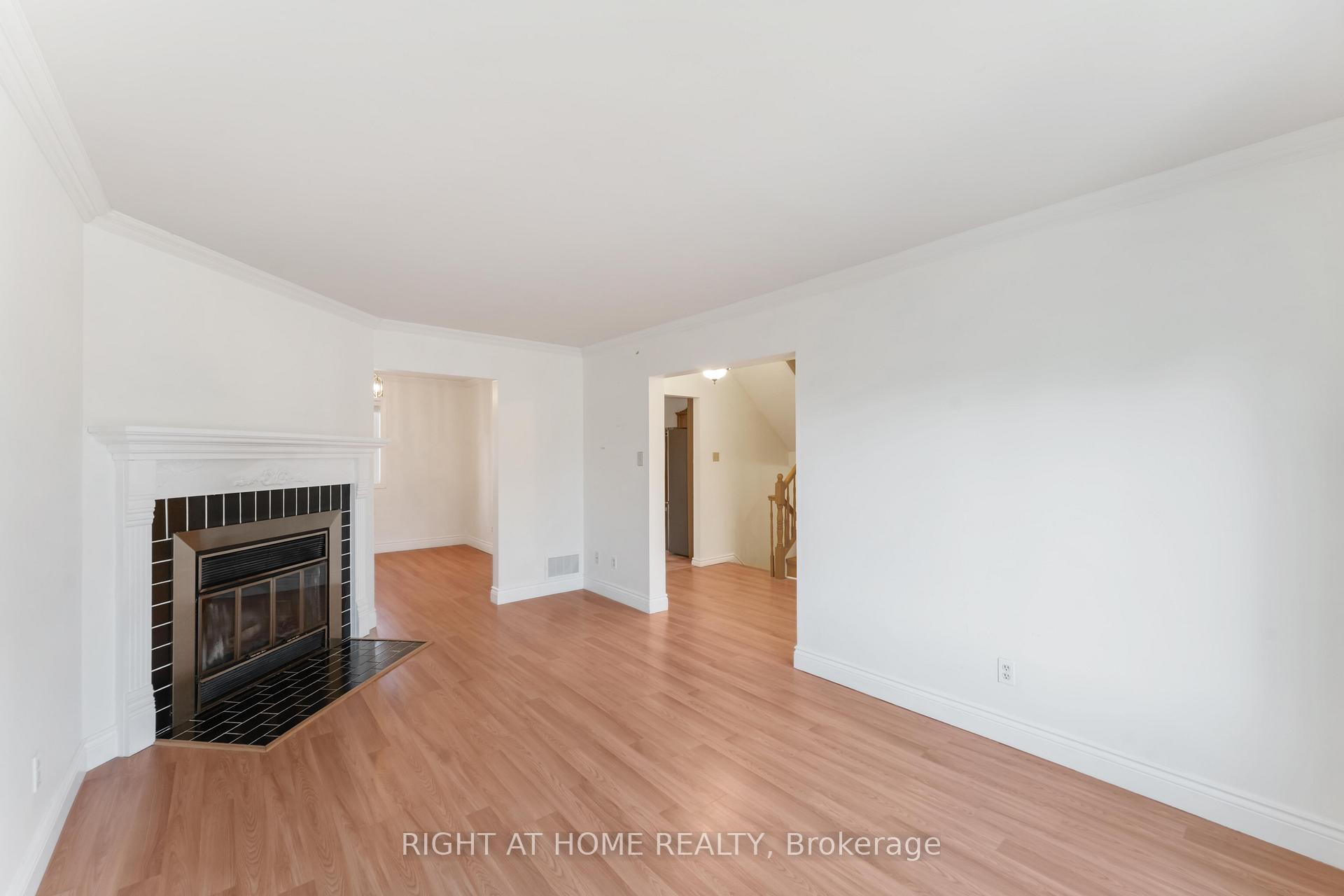 Photo 11 of 144 Glamorgan Drive, Ottawa, Kanata - Glencairn/Hazeldean — HOMEH