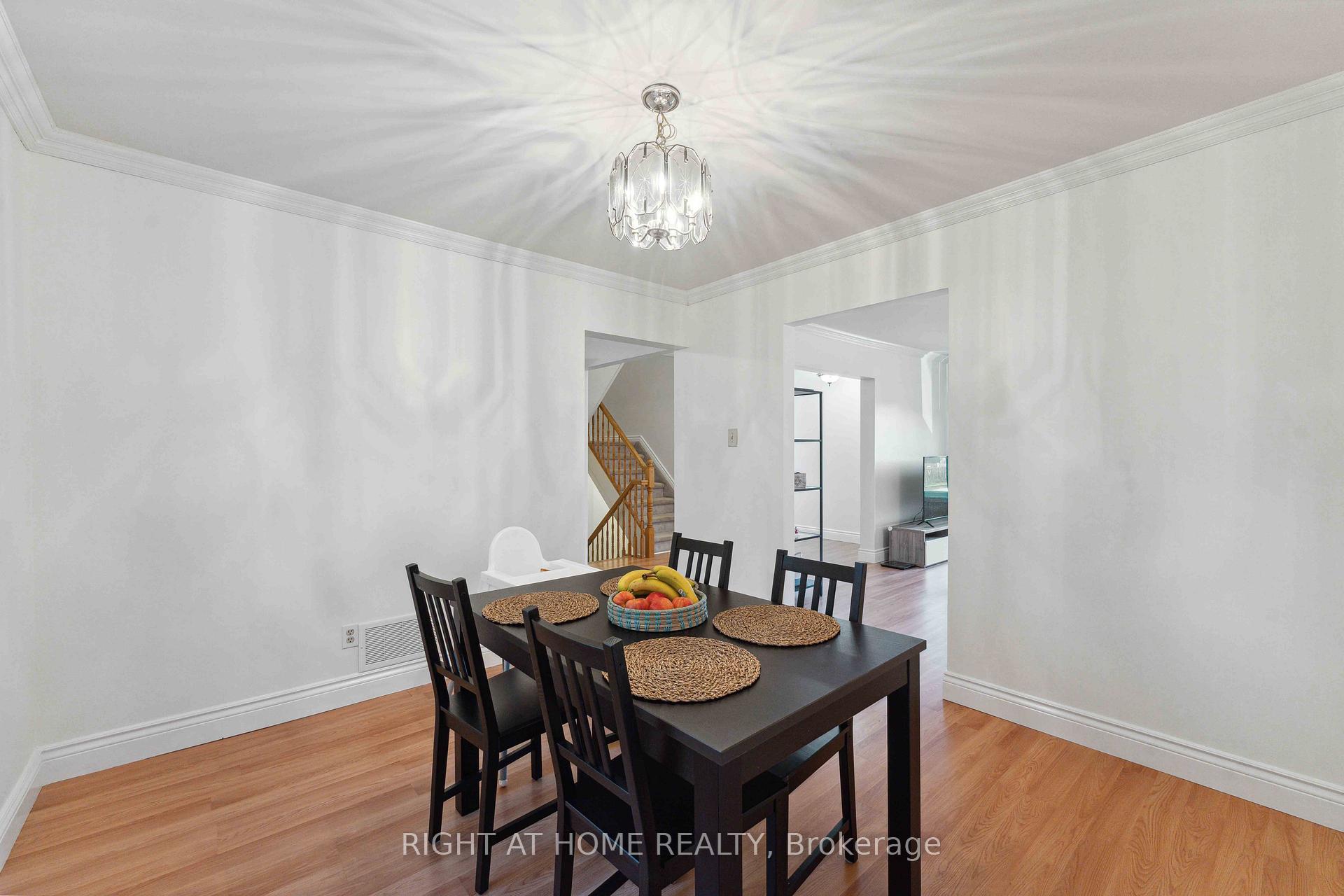 Photo 12 of 144 Glamorgan Drive, Ottawa, Kanata - Glencairn/Hazeldean — HOMEH