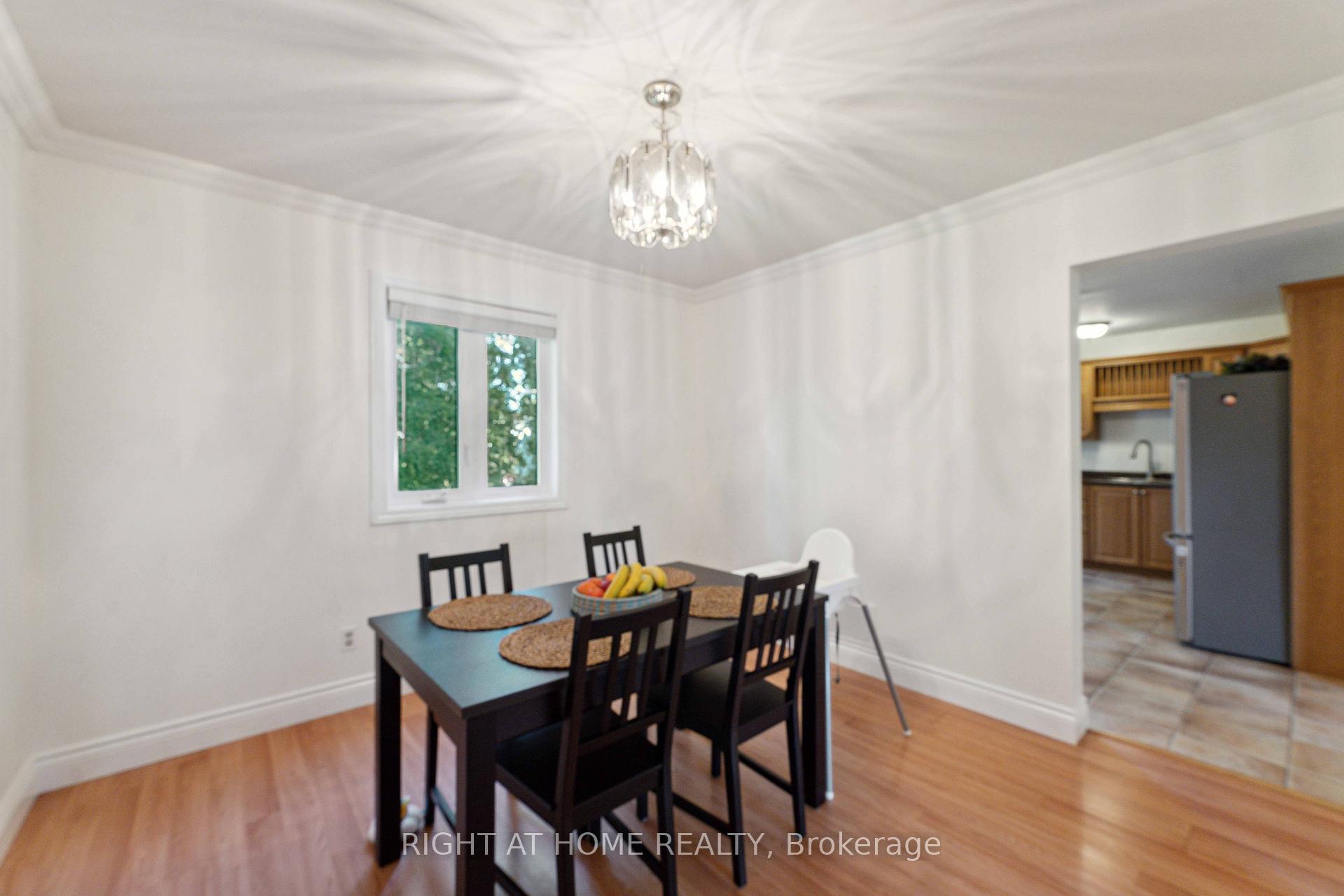 Photo 13 of 144 Glamorgan Drive, Ottawa, Kanata - Glencairn/Hazeldean — HOMEH