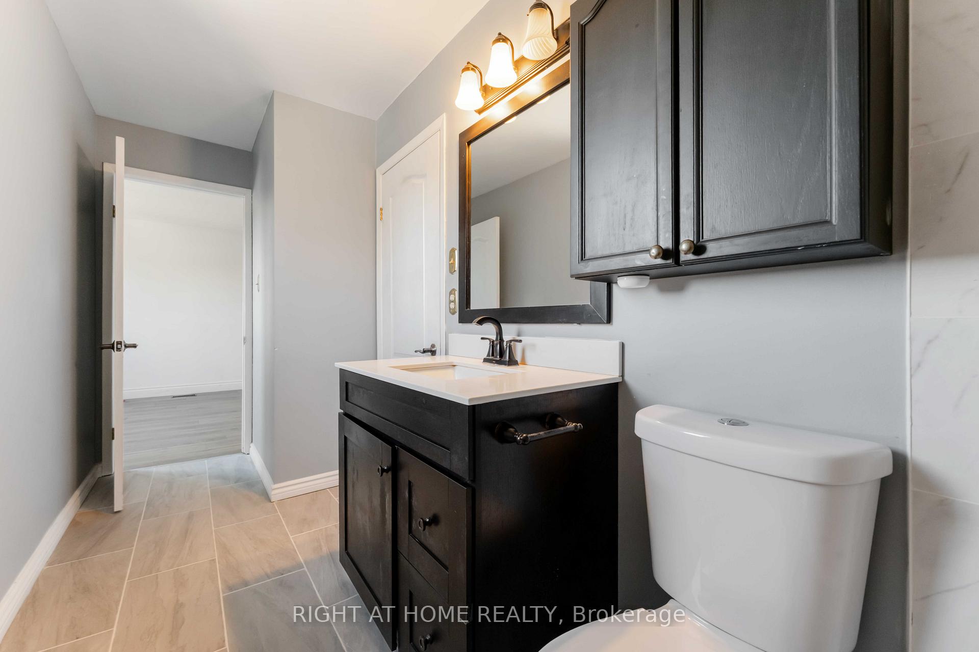 Photo 23 of 144 Glamorgan Drive, Ottawa, Kanata - Glencairn/Hazeldean — HOMEH