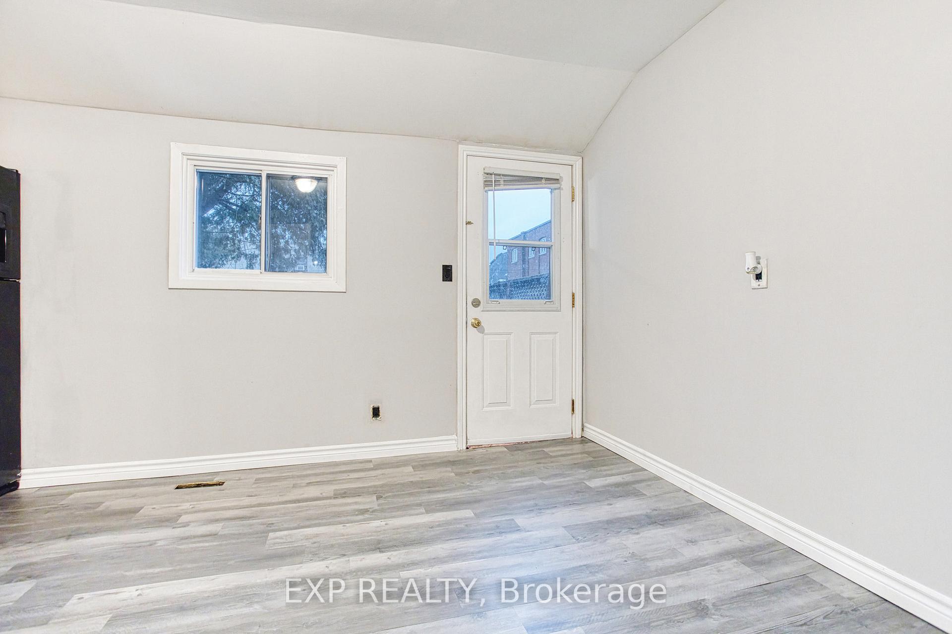 Photo 7 of 35 Niagara Street, Hamilton, Industrial Sector — HOMEH