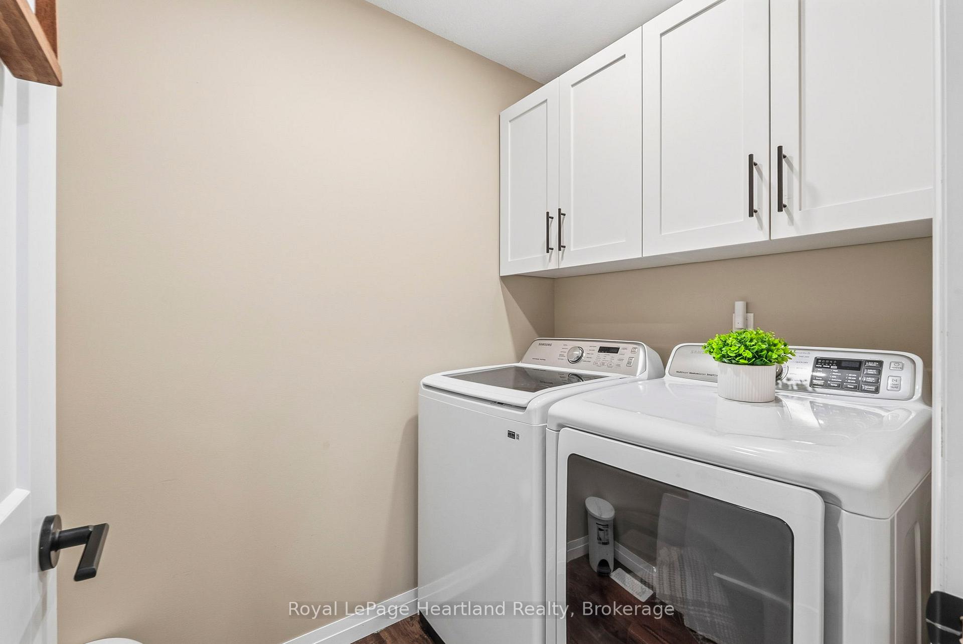 Photo 23 of 18 Minto Street S, Minto — HOMEH