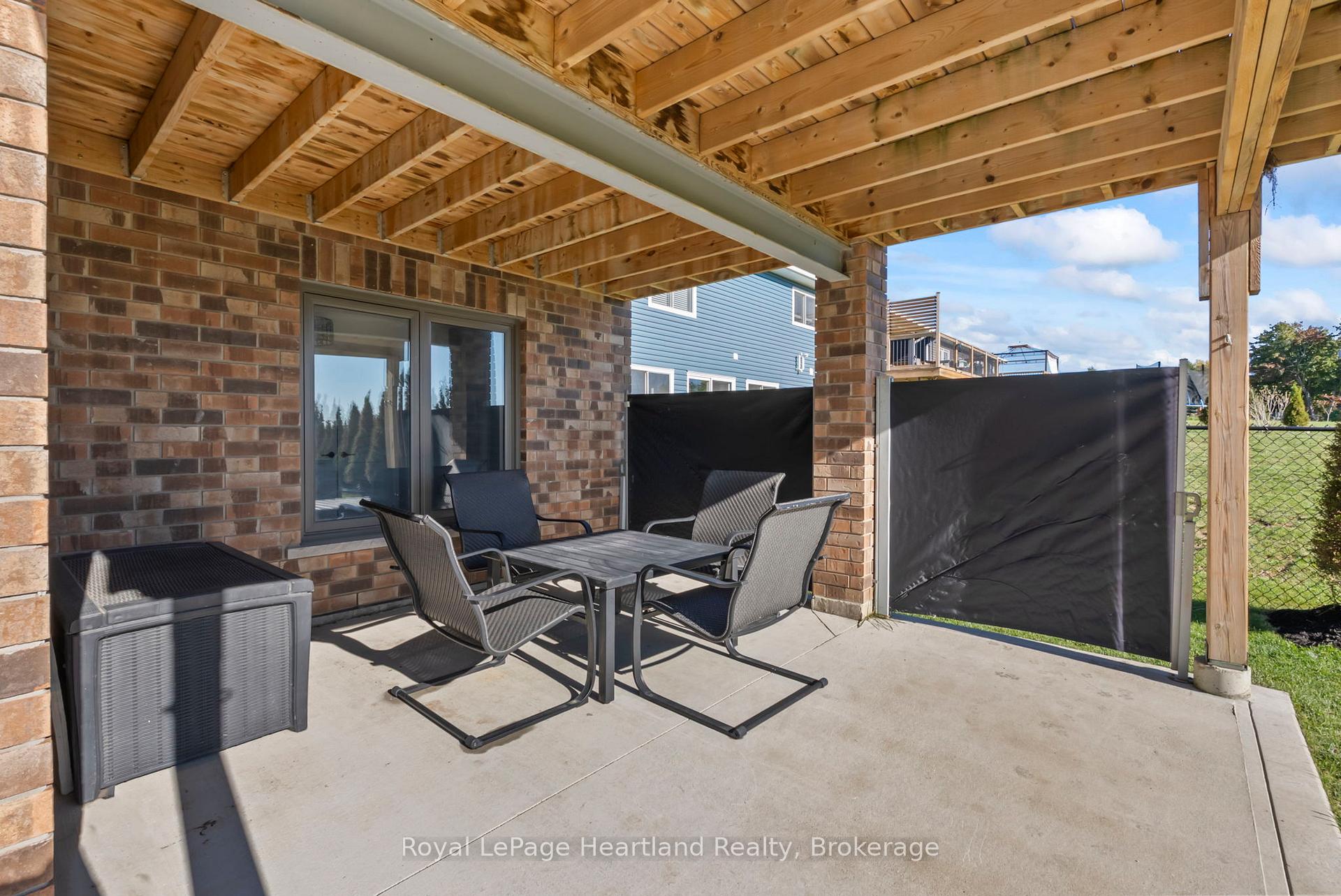 Photo 38 of 18 Minto Street S, Minto — HOMEH