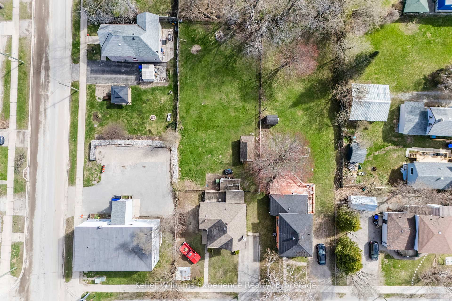 Photo 4 of 223 Lindsay Street, Midland — HOMEH