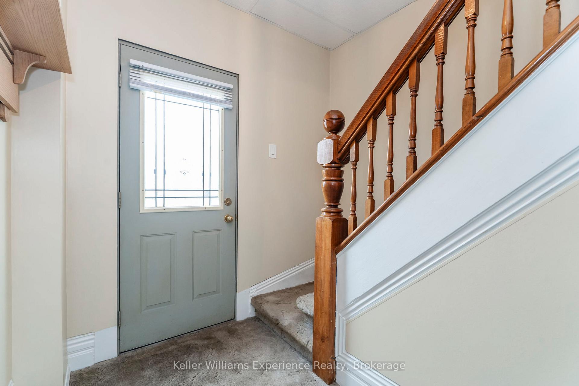 Photo 5 of 223 Lindsay Street, Midland — HOMEH