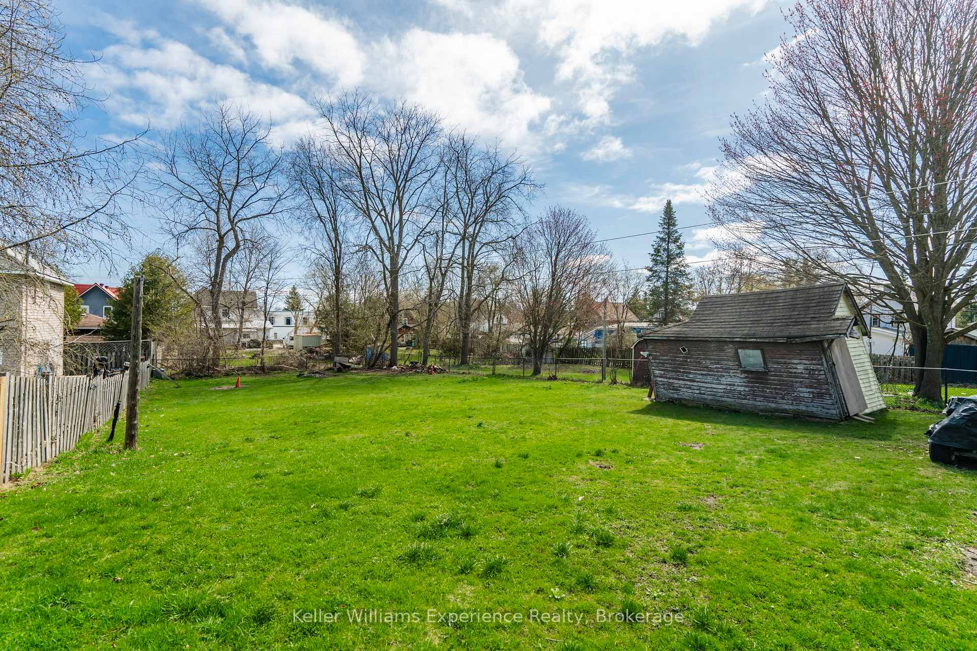 Photo 19 of 223 Lindsay Street, Midland — HOMEH