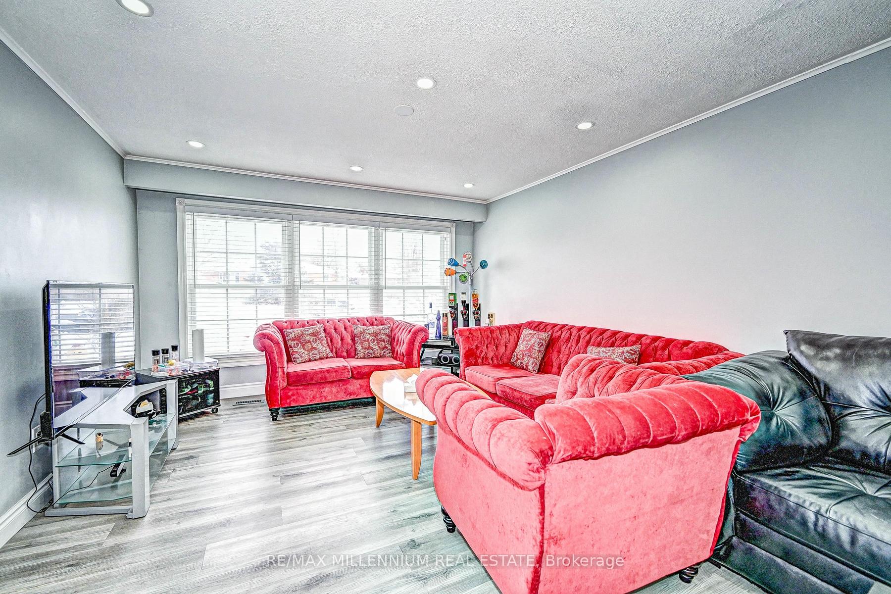 Photo 27 of 144 Markwood Drive, Kitchener — HOMEH