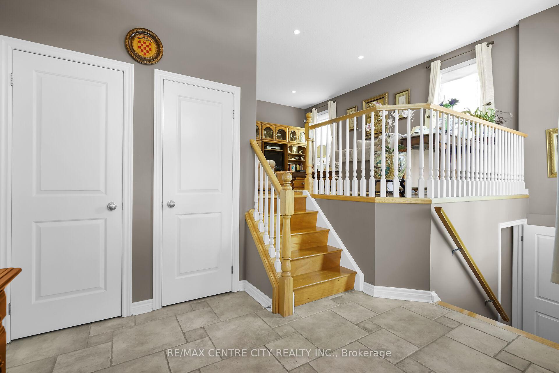 Photo 7 of 9 Willard Crescent, Middlesex Centre, Kilworth — HOMEH