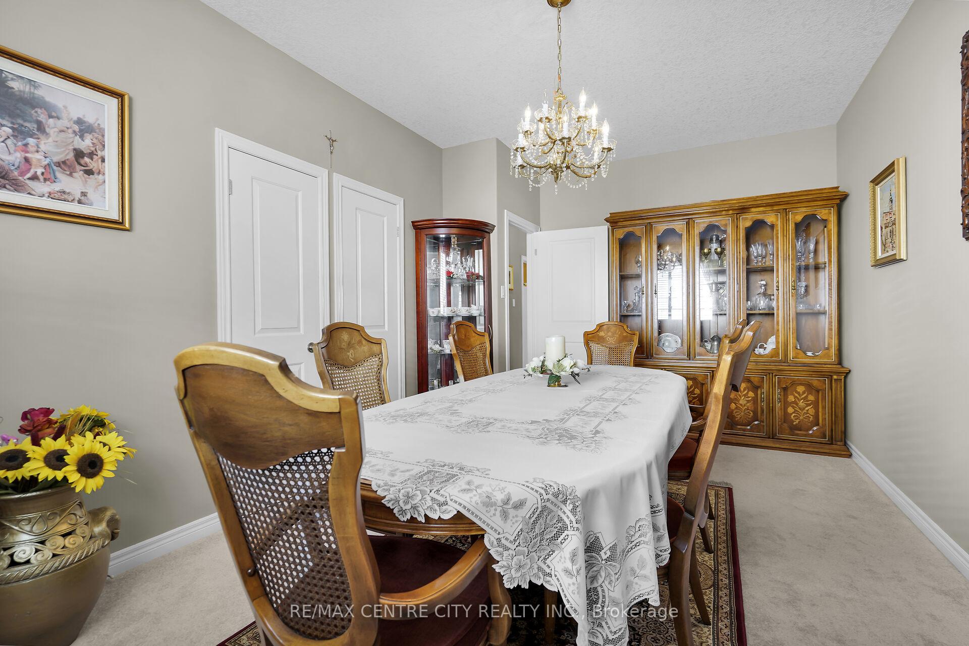Photo 21 of 9 Willard Crescent, Middlesex Centre, Kilworth — HOMEH
