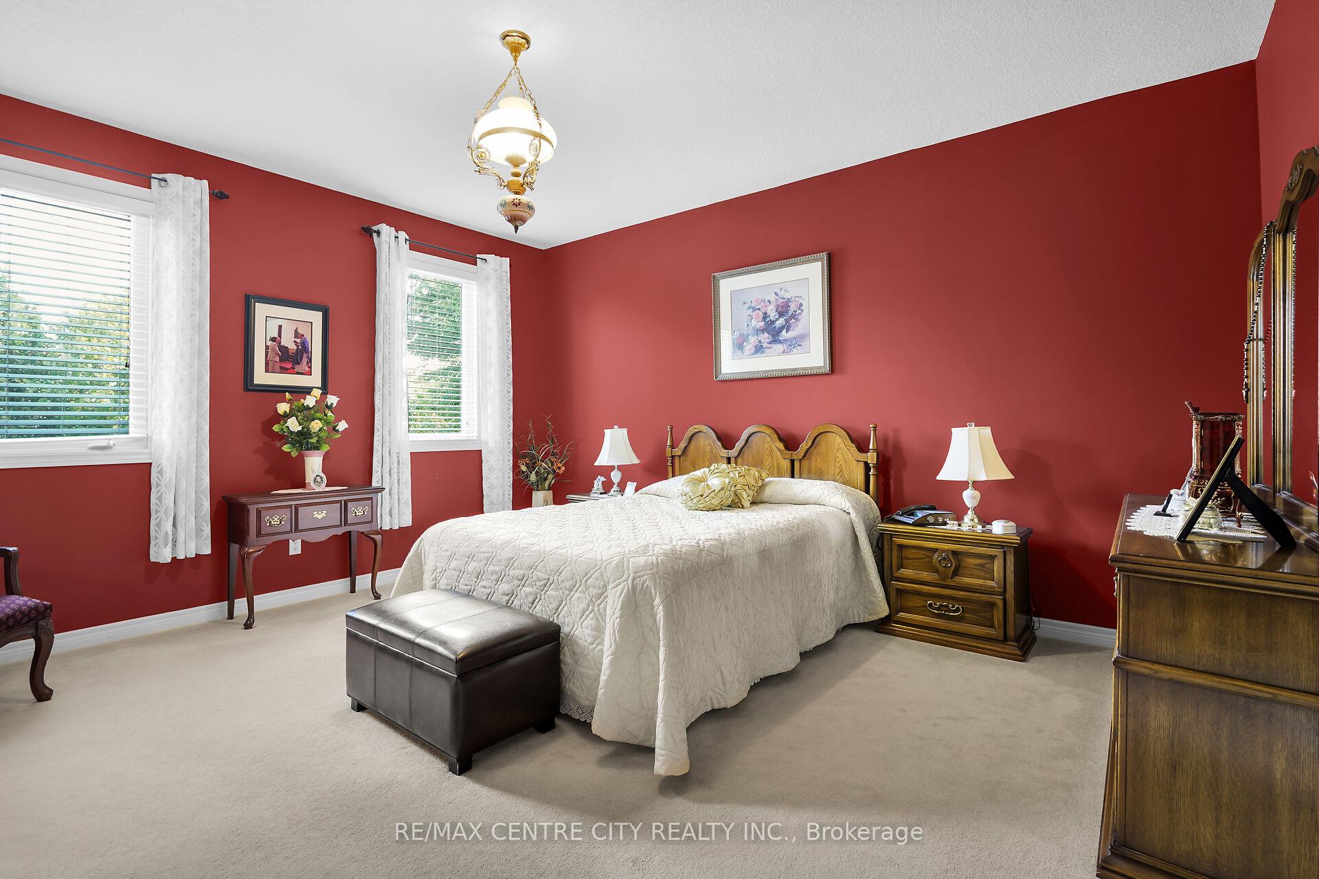 Photo 22 of 9 Willard Crescent, Middlesex Centre, Kilworth — HOMEH