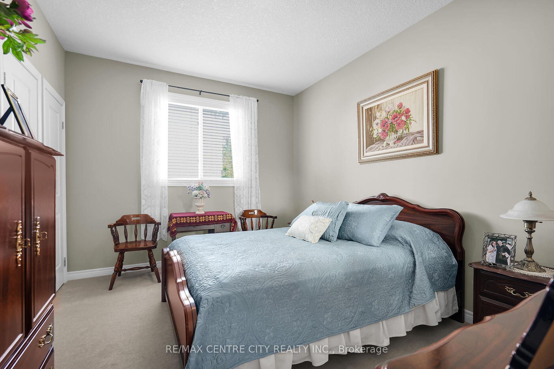 Photo 26 of 9 Willard Crescent, Middlesex Centre, Kilworth — HOMEH