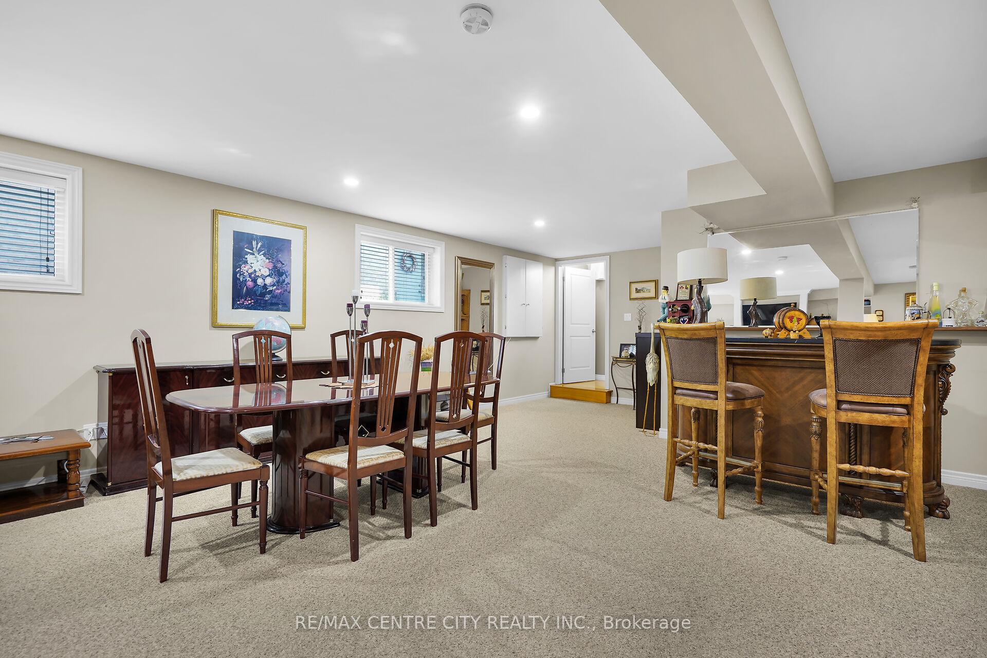 Photo 30 of 9 Willard Crescent, Middlesex Centre, Kilworth — HOMEH