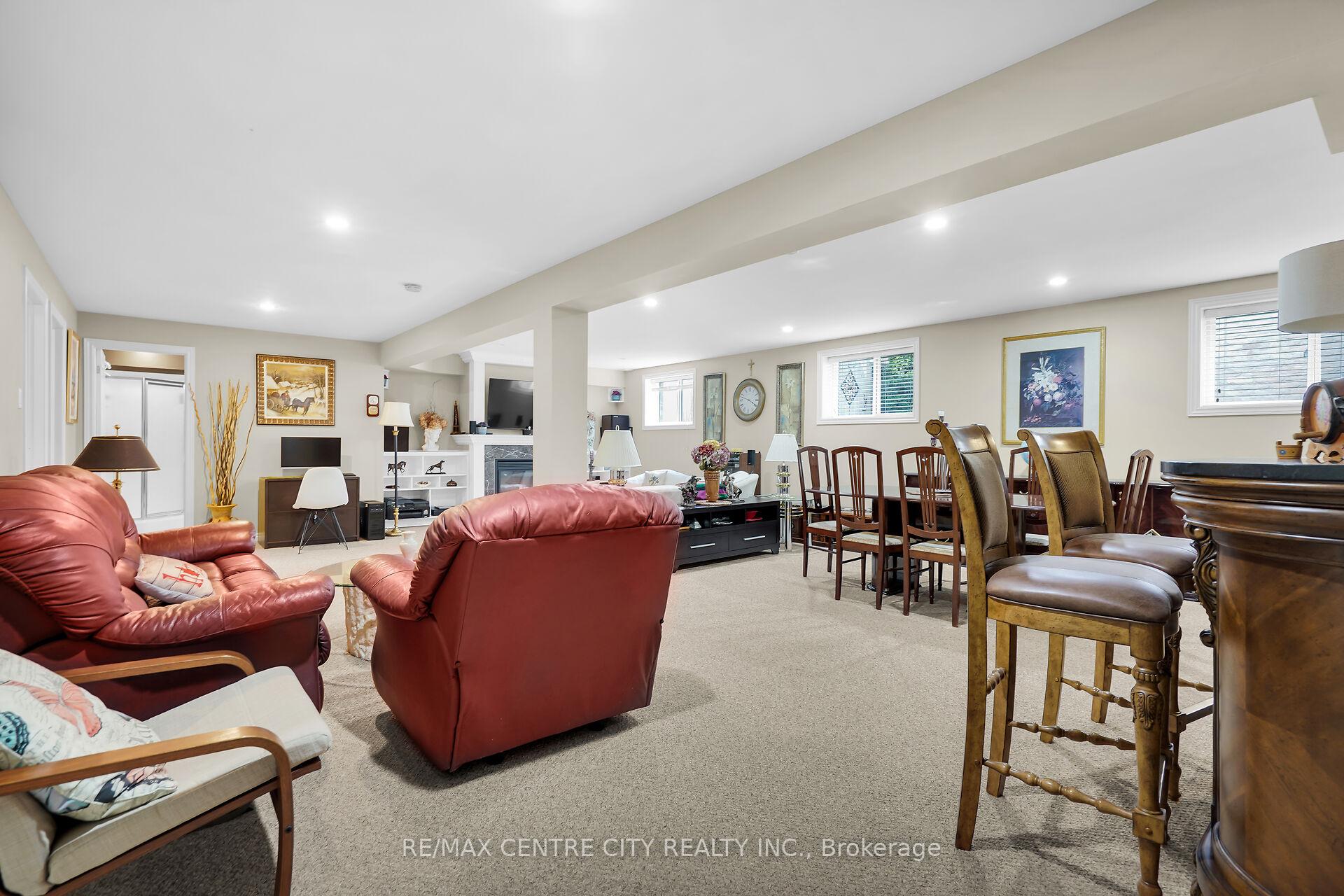 Photo 31 of 9 Willard Crescent, Middlesex Centre, Kilworth — HOMEH