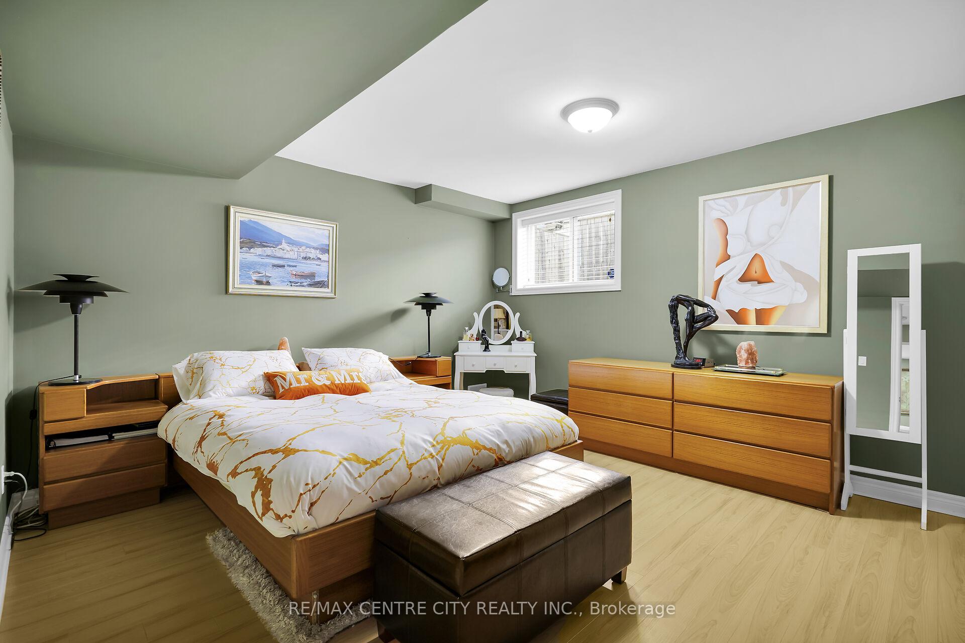 Photo 36 of 9 Willard Crescent, Middlesex Centre, Kilworth — HOMEH