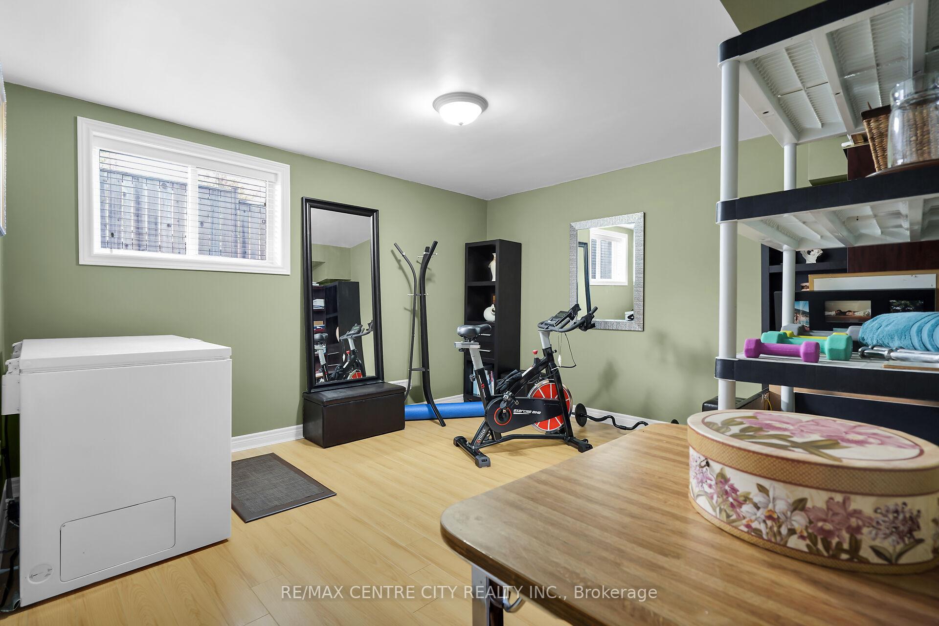 Photo 37 of 9 Willard Crescent, Middlesex Centre, Kilworth — HOMEH